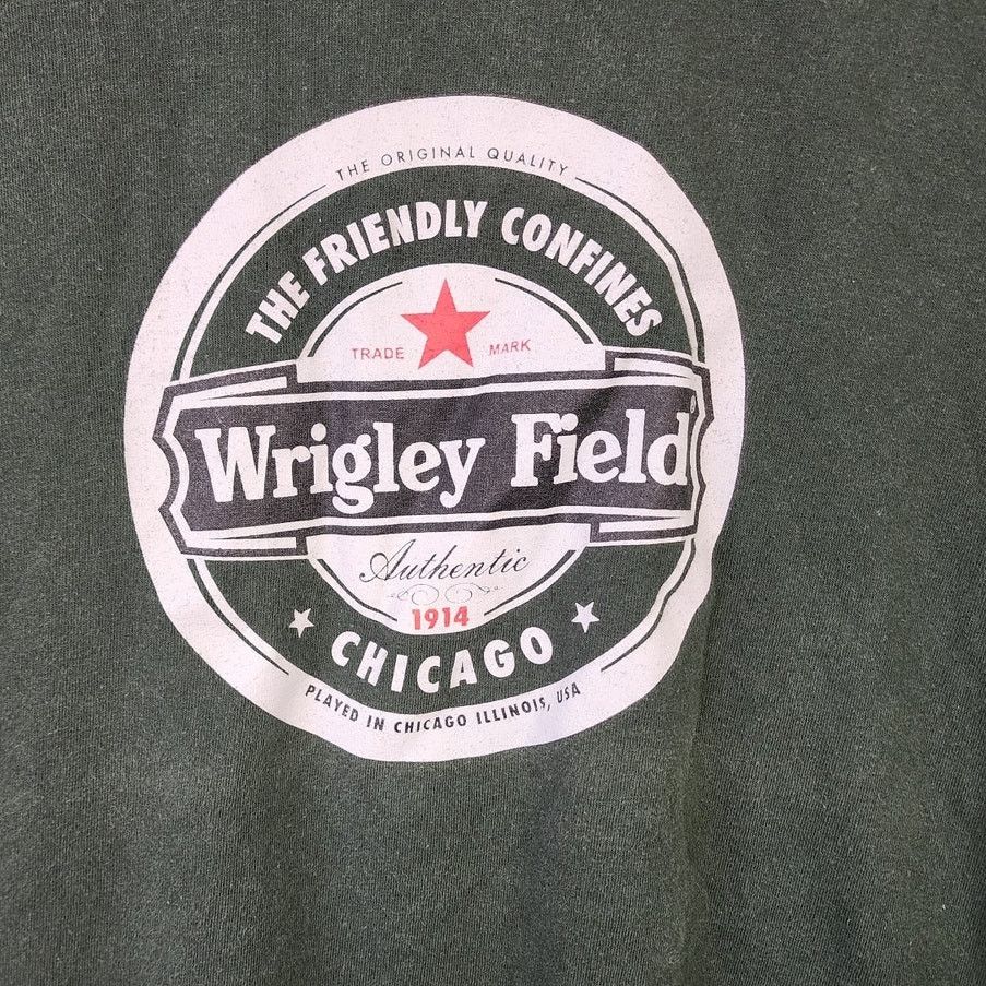 Gildan Vintage Wrigley Field Shirt Friendly Confines Chicago Tee L Size US L / EU 52-54 / 3 - 2 Thumbnail