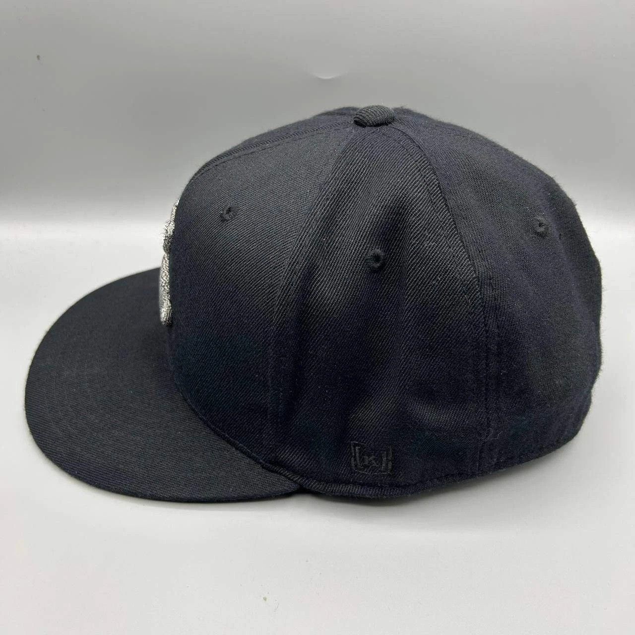 Other Krew Hat Men 7 1/4 - 7 5/8 Black 210 Fitted by Flexfit Cap Size ONE SIZE - 5 Thumbnail
