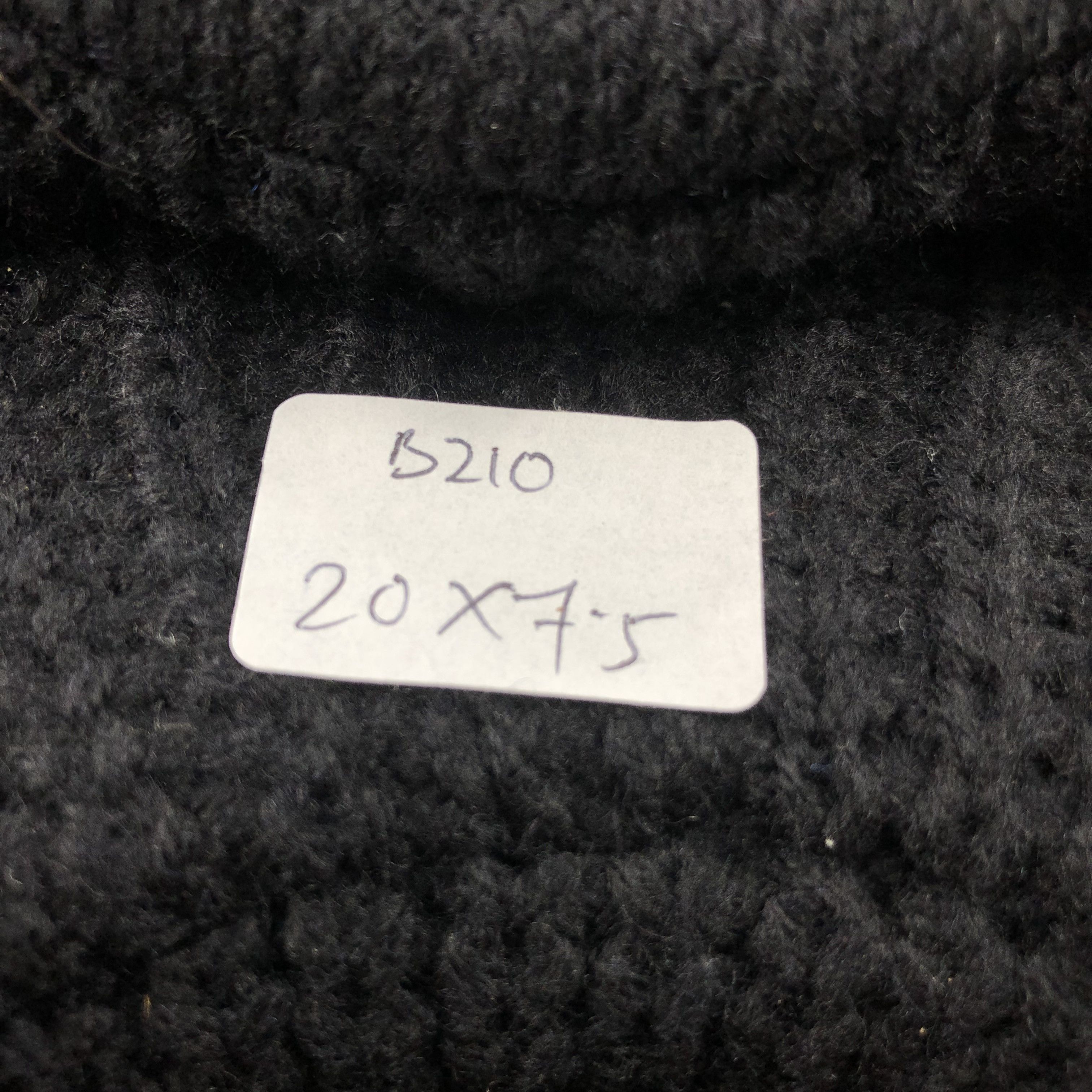 Vintage Unknown Knitted Winter Hat Beanie Snowcap Snow Hat B210 Size ONE SIZE - 7 Thumbnail