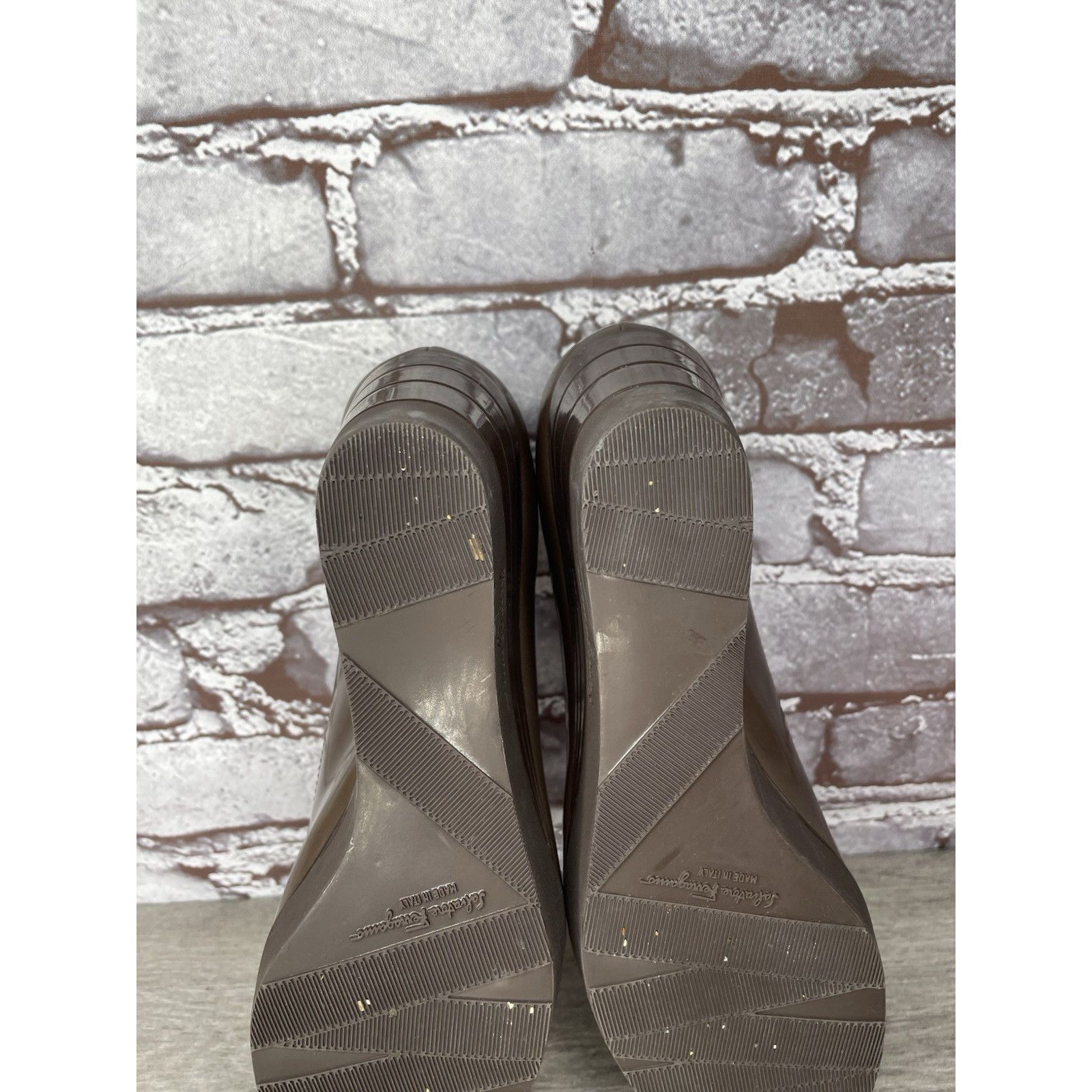Salvatore Ferragamo Salvatore Ferragamo Brown Patent Leather Pump Wedges Shoes W Size US 7.5 / IT 37.5 - 17 Thumbnail