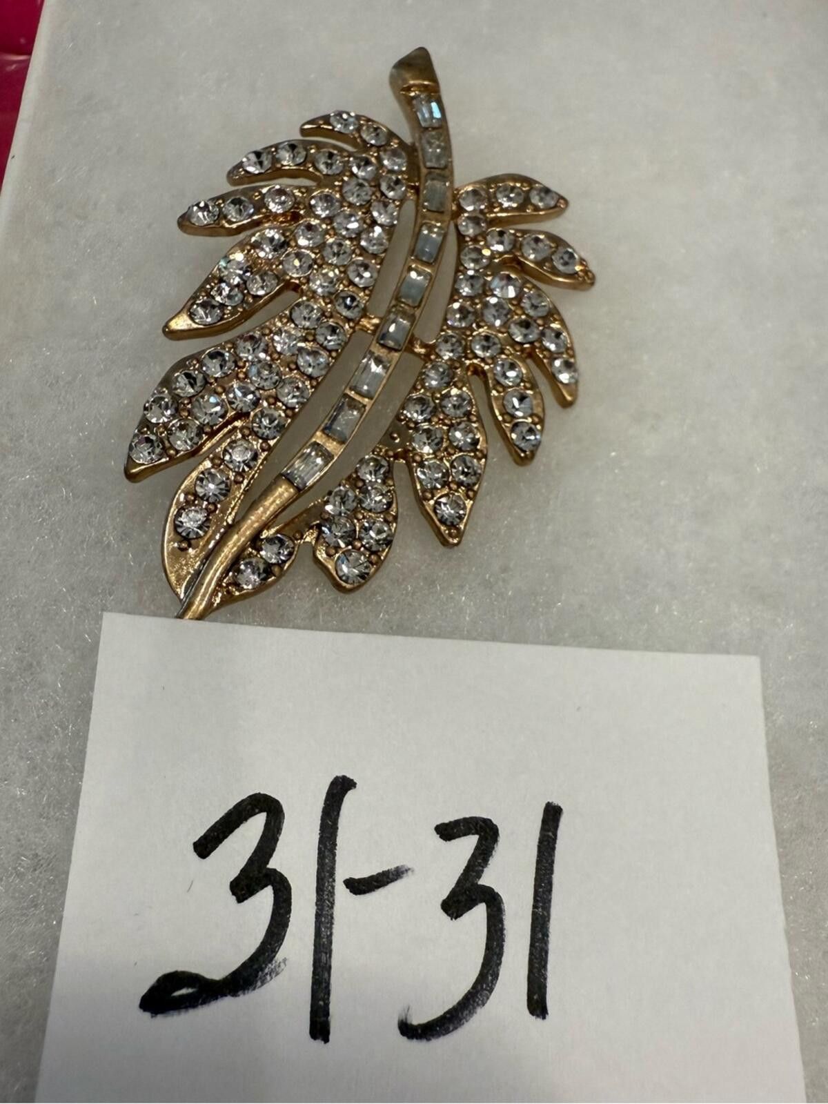 Other Vintage leaf gold tone brooch round rectangular rhinestones Size ONE SIZE - 8 Thumbnail