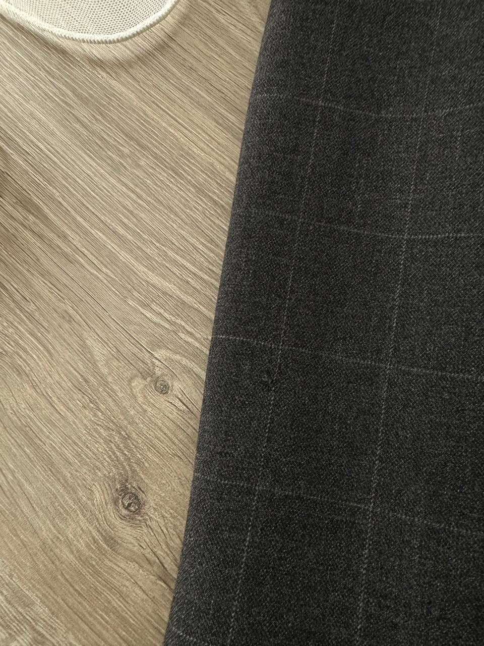Kiton × Vintage Vintage Kiton Gray Women's Blazer Skirt Suit Lana Mohair Size M / US 6-8 / IT 42-44 - 9 Thumbnail