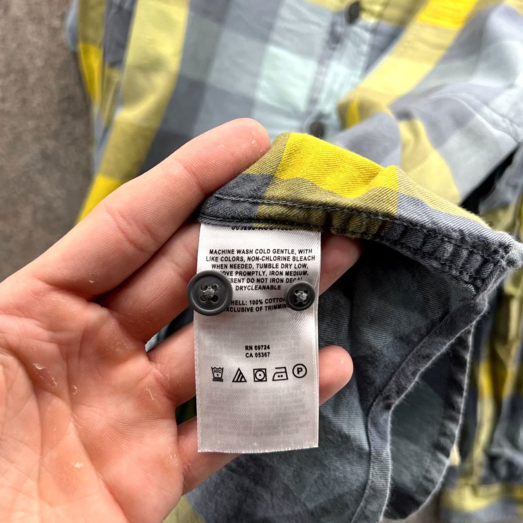 Vintage Columbia Shirt Mens Large Gray Yellow Button Down Buffalo Plaid Cotton Outdoors Size US L / EU 52-54 / 3 - 7 Thumbnail