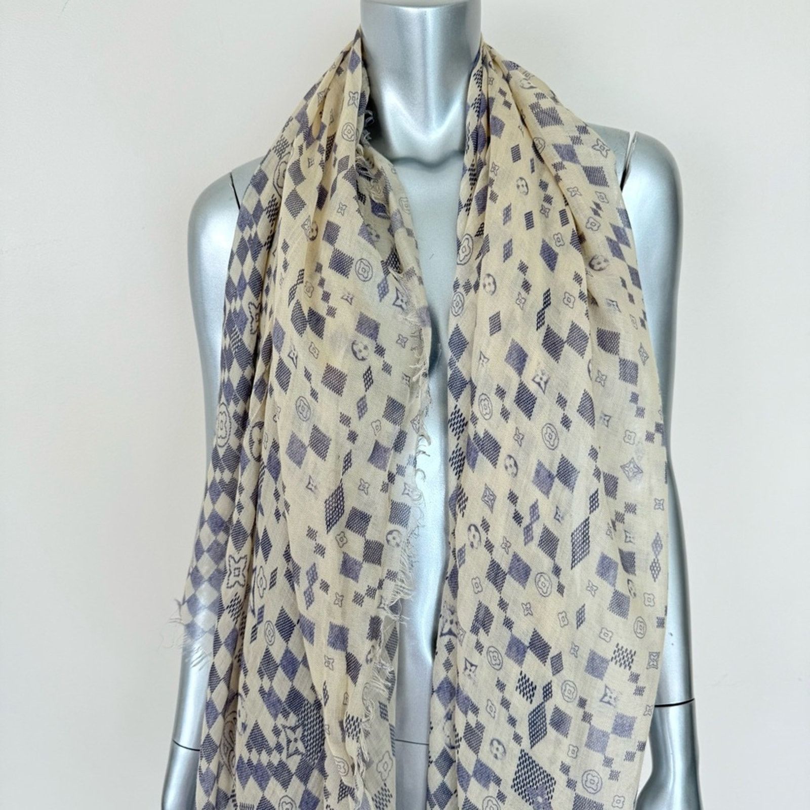 Louis Vuitton LOUIS VUITTON Cashmere Silk Damier Azur Monogram Scarf Size ONE SIZE - 8 Thumbnail