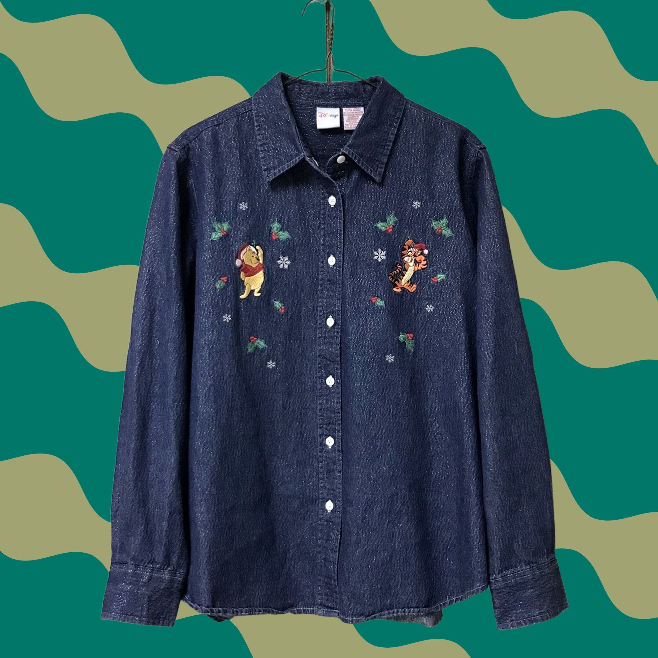 Disney VINTAGE Disney Women Denim Button-Up Shirt Embroidered Pooh Tigger Christmas Long Sleeve XL Blue Size XL / US 12-14 / IT 48-50 - 1 Thumbnail