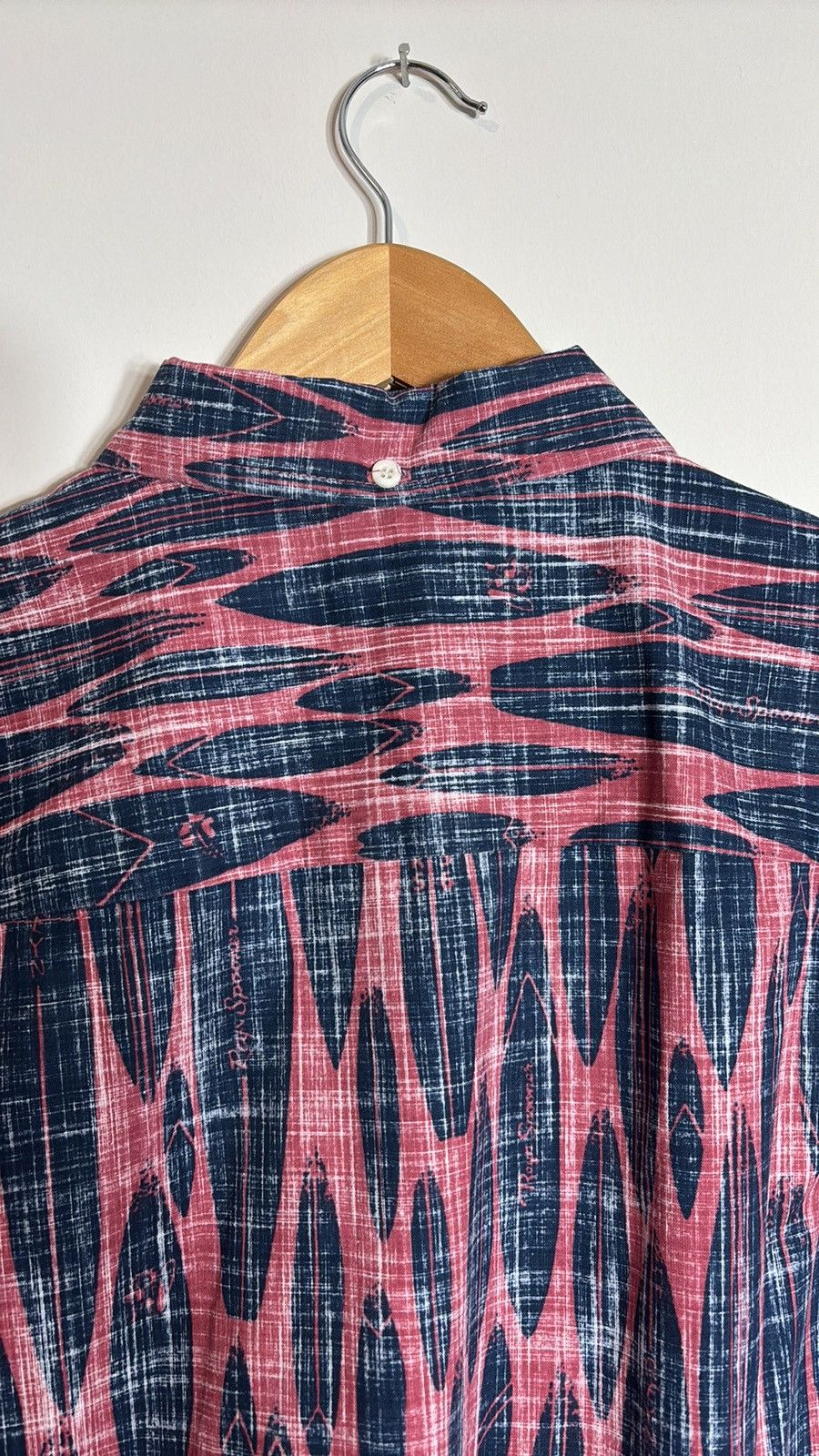 Reyn Spooner Reyn Spooner Reverse Surfboard Hawaiian Button Down Shirt Size US XL / EU 56 / 4 - 5 Thumbnail