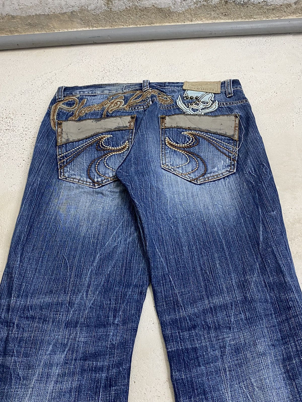 If Six Was Nine × Japanese Brand × Le Grande Bleu (L.G.B.) Cloud 72 Denim Surf Patch of Pirates Blue Way Distressed Size US 33 - 12 Thumbnail