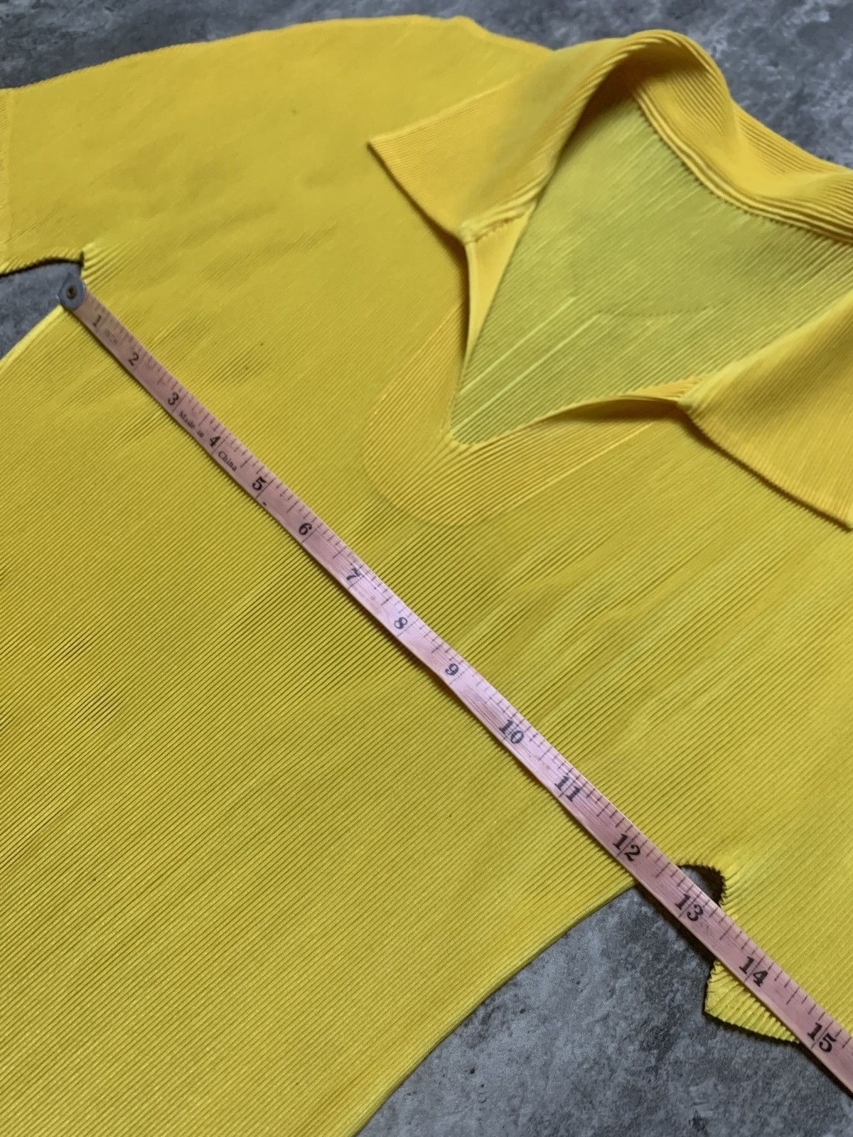 Pleats Please Issey Miyake Pleats Please Issey Miyake Pleated Polo Shirt Size S / US 4 / IT 40 - 7 Thumbnail