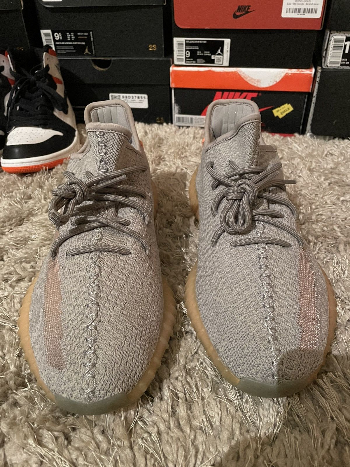 Yeezy Yeezy 350 v2 True Form Size US 11 / EU 44 - 4 Thumbnail