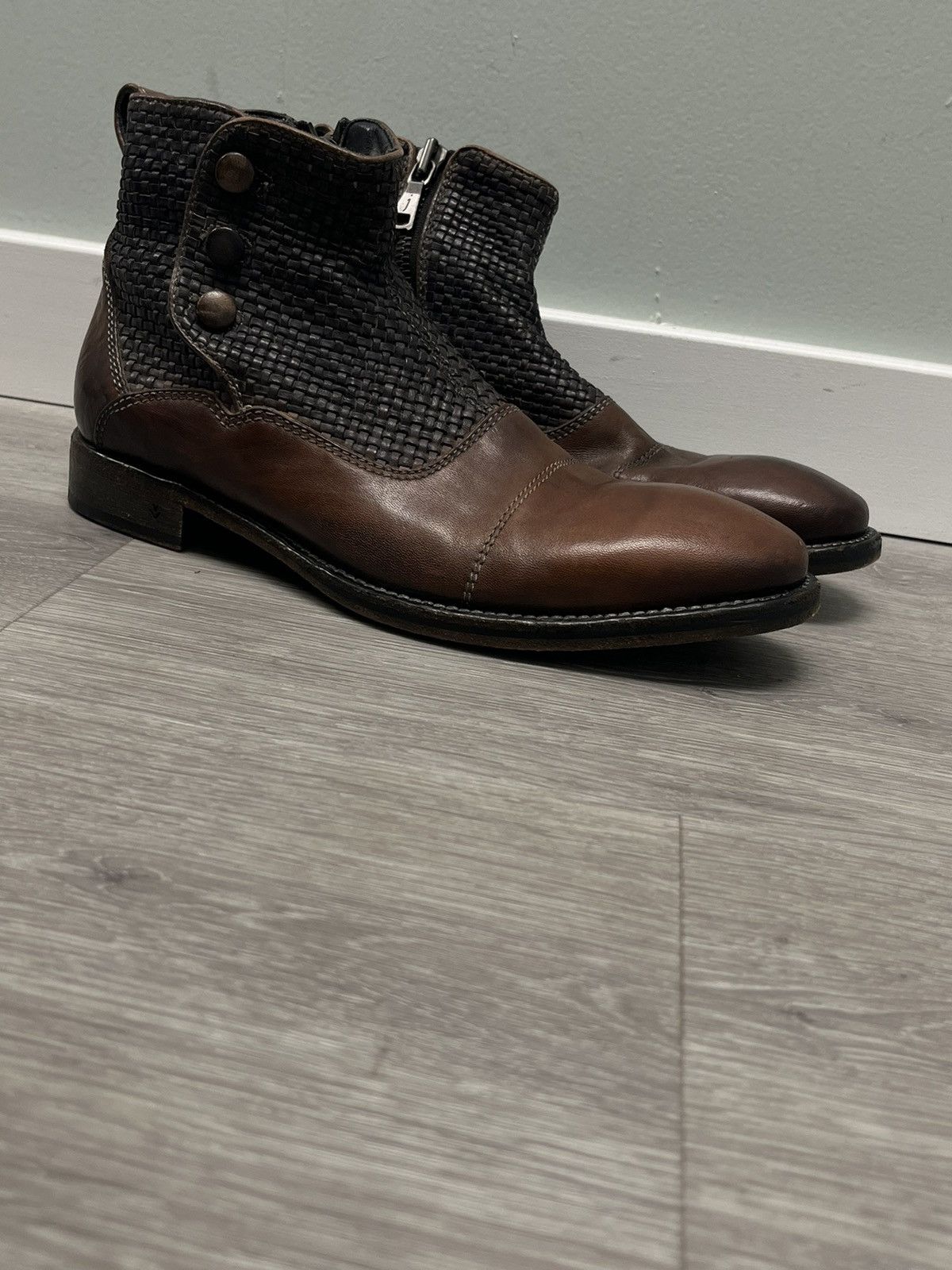 John Varvatos Summer Button Leather Boot. 9.5 Size US 9.5 / EU 42-43 - 7 Thumbnail
