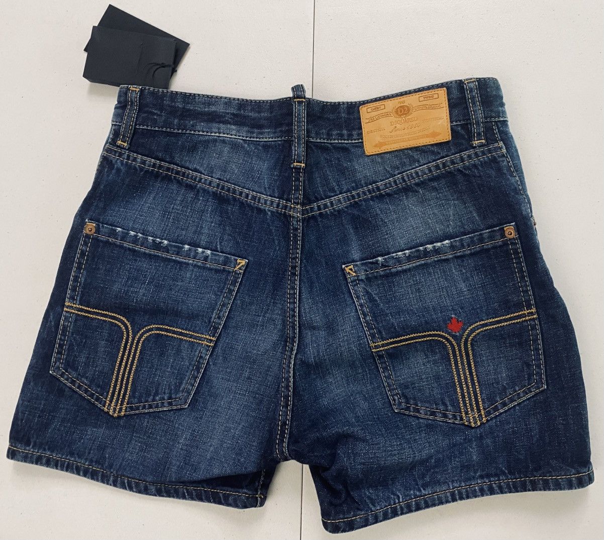 Dsquared2 Dsquared2 Marine Light Distress Denim Shorts 42 NWT Size 28" / US 6 / IT 42 - 3 Thumbnail