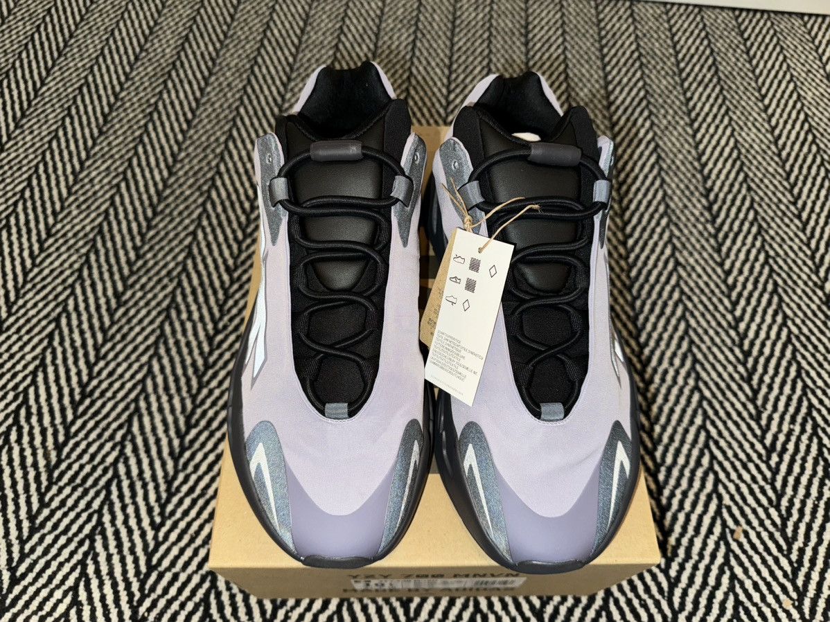 Adidas Size 10.5 Yeezy 700 MVN Geode Grey Silver Adidas Boost Size US 10.5 / EU 43-44 - 3 Thumbnail