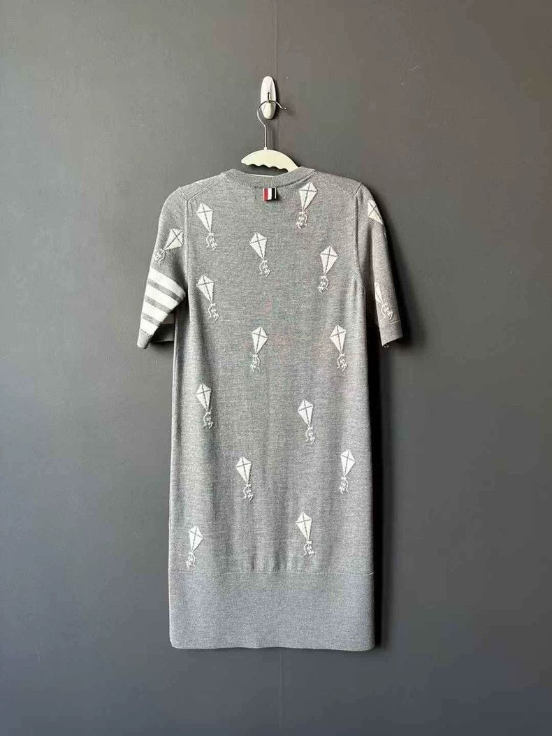 Thom Browne Thom Browne size36 A kitesweater dress Size XS / US 0-2 / IT 36-38 - 2 Thumbnail