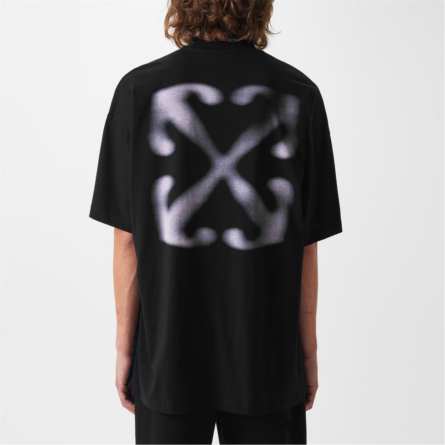 Off-White o1g2r1mq0226 Vanish Arrow Oversized T-Shirt In Black Size US M / EU 48-50 / 2 - 4 Thumbnail