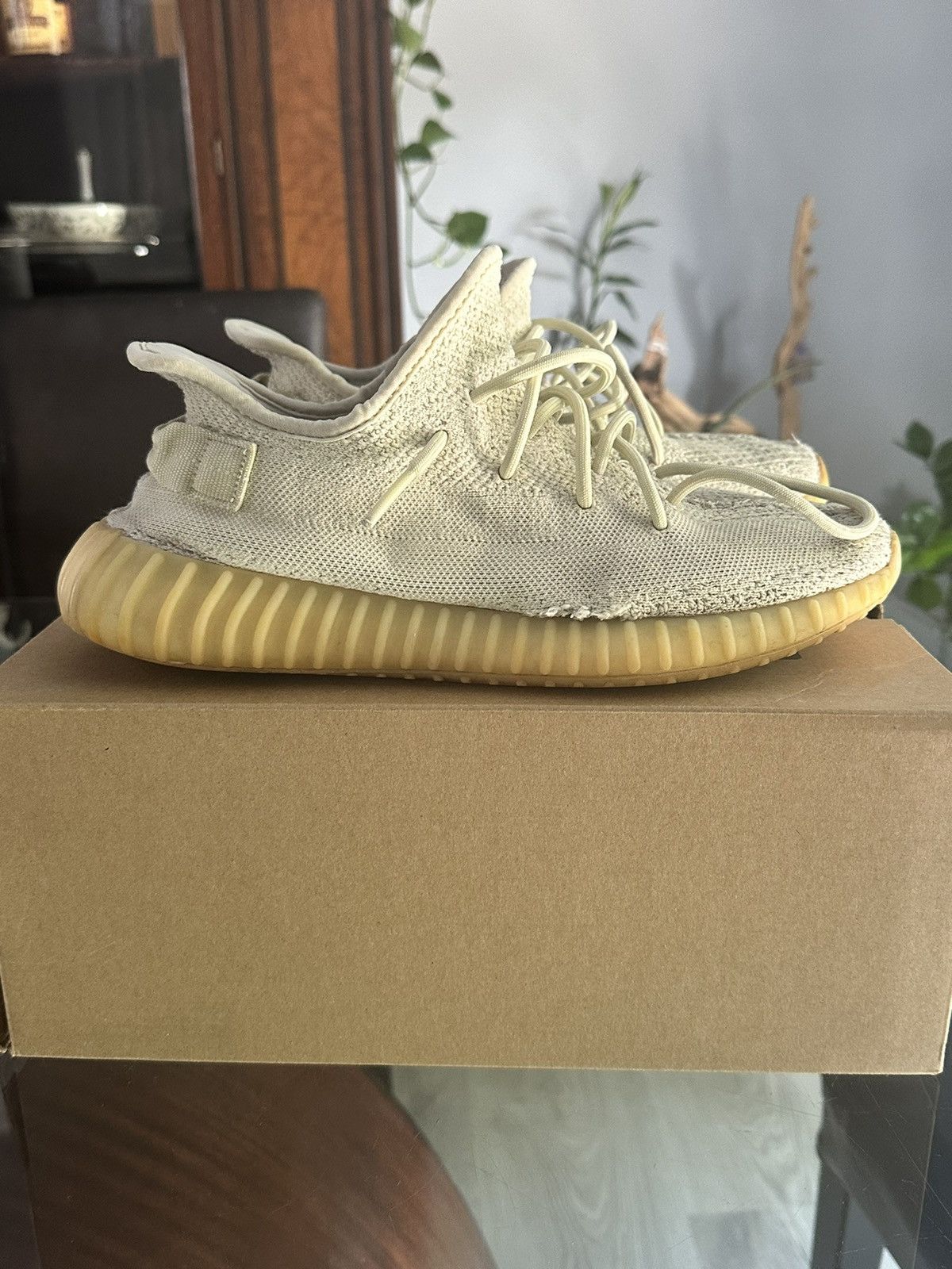 Adidas × Yeezy Yeezy 350 'butter' Size US 10.5 / EU 43-44 - 3 Thumbnail