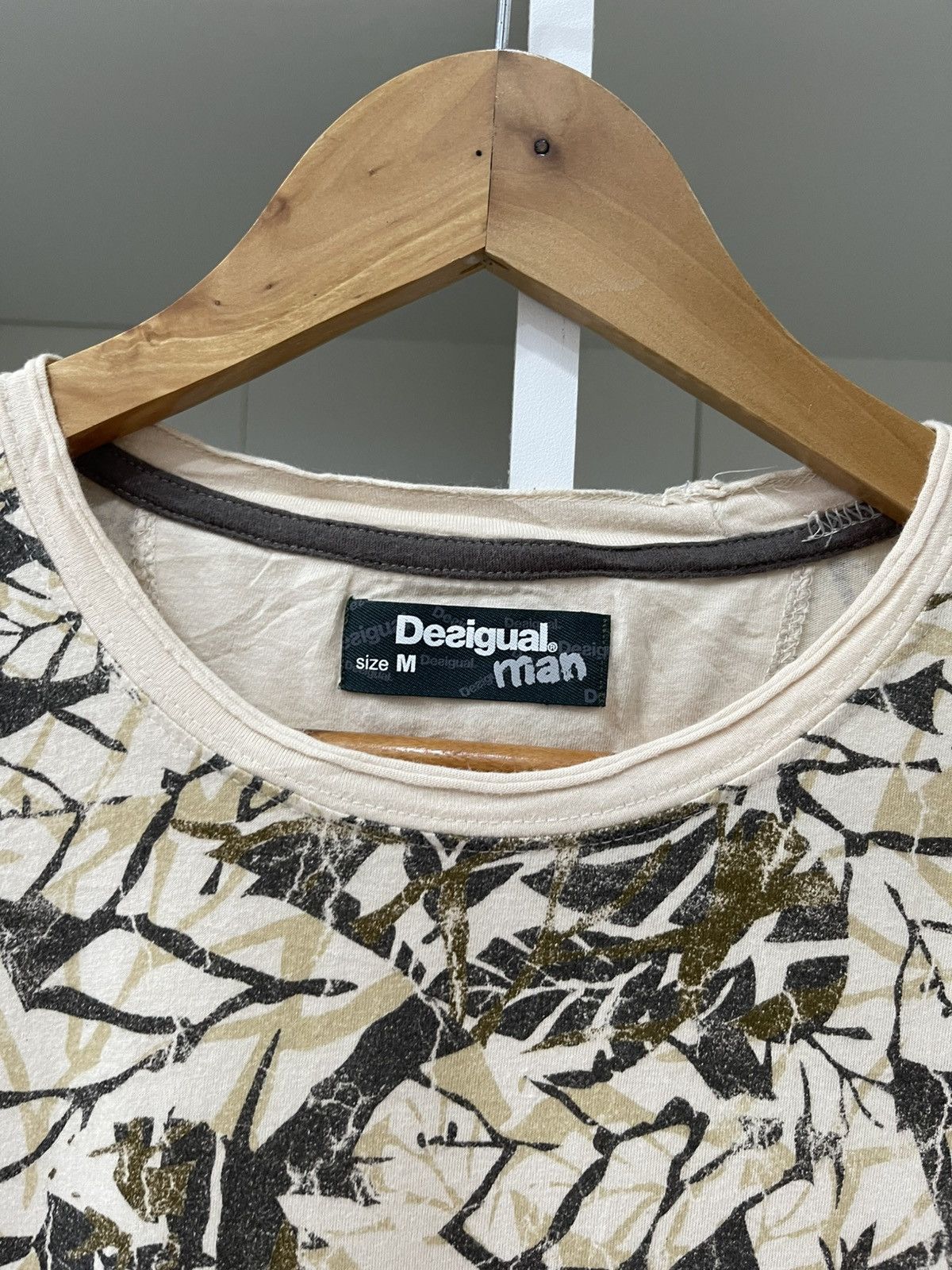 Desigual Desigual Leaf AOP Design Size US M / EU 48-50 / 2 - 3 Thumbnail