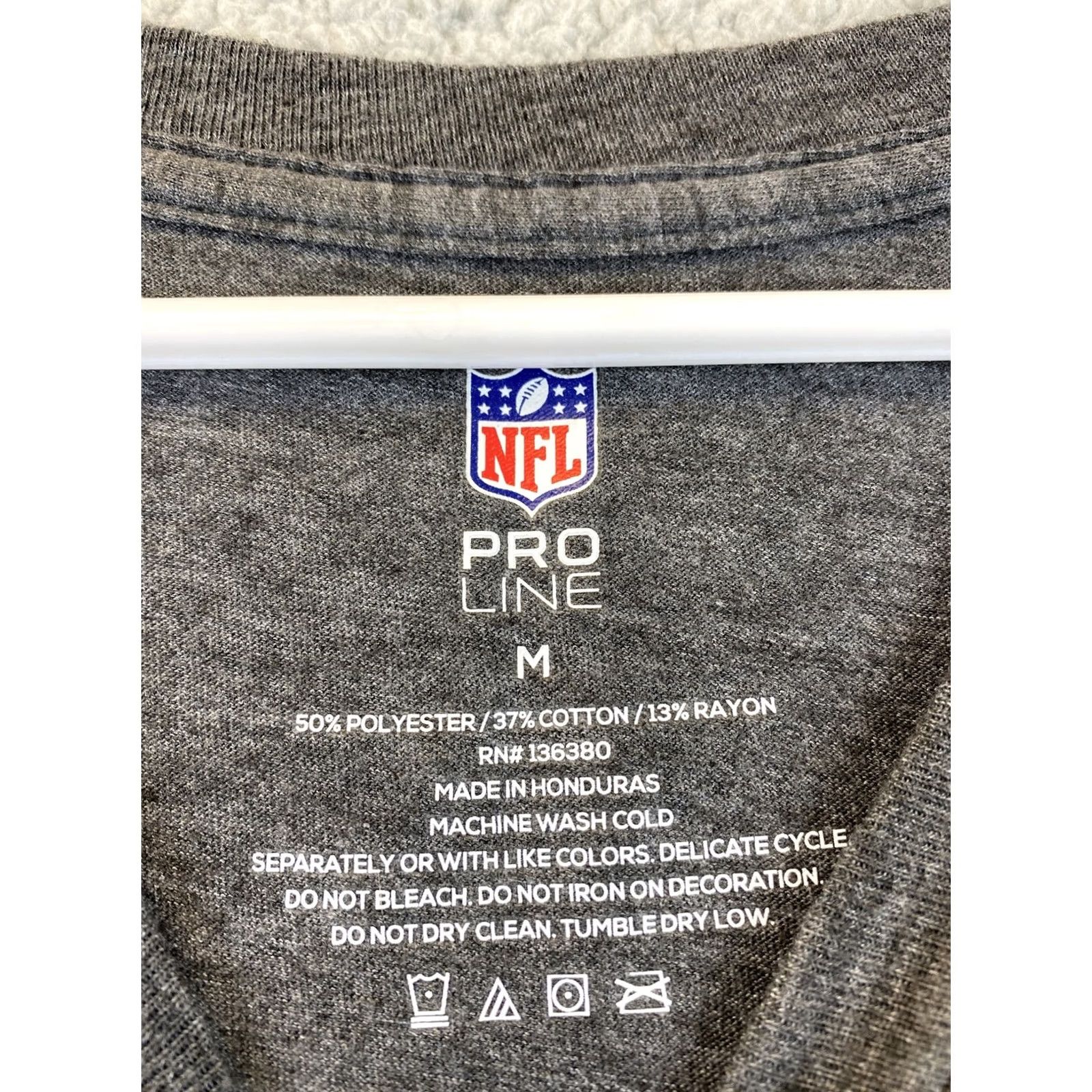 NFL NFL Denver Broncos T-Shirt Women’s Medium V-Neck Short Sleeve Graphic Gray/ 35-5 Size M / US 6-8 / IT 42-44 - 3 Thumbnail
