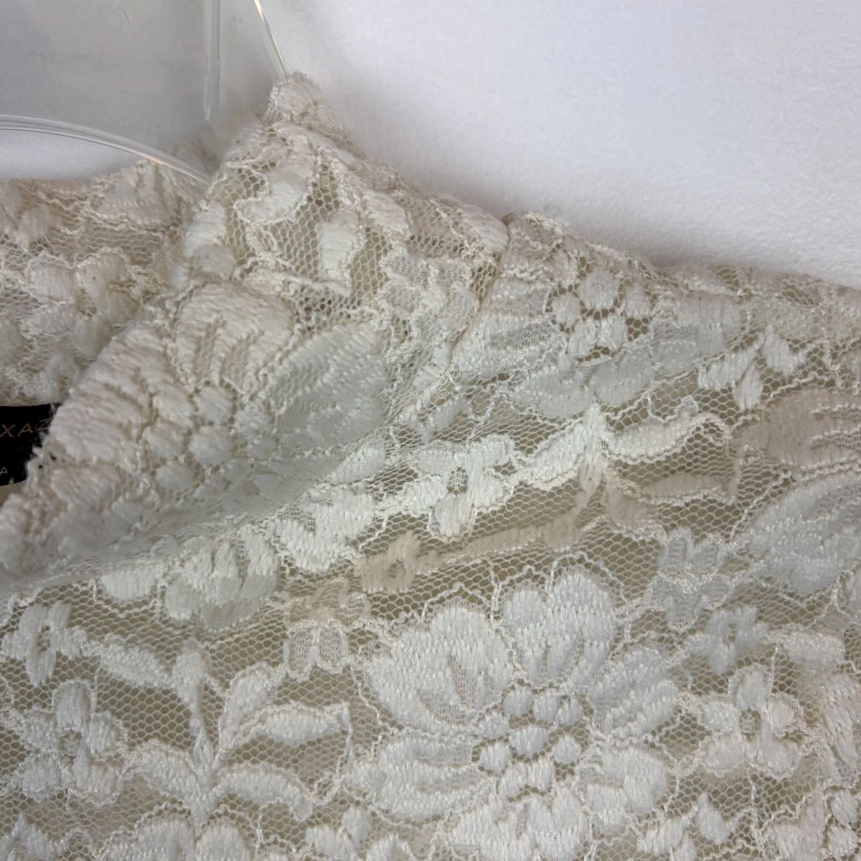 Bcbgmaxazria BCBGMAXAZRIA Blouse Womens M Ivory Lace Mock Neck Long Sleeve Casual Size M / US 6-8 / IT 42-44 - 4 Thumbnail