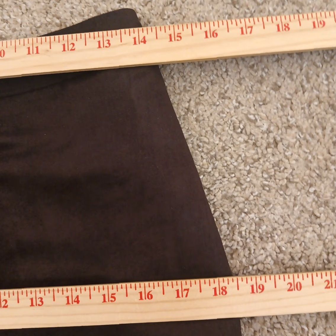 Vintage The Limited Skirt Women Knee Length Brown Polyester Faux Suede Snap Closure Size 0 Size 25" / US 0 / IT 36 - 3 Thumbnail