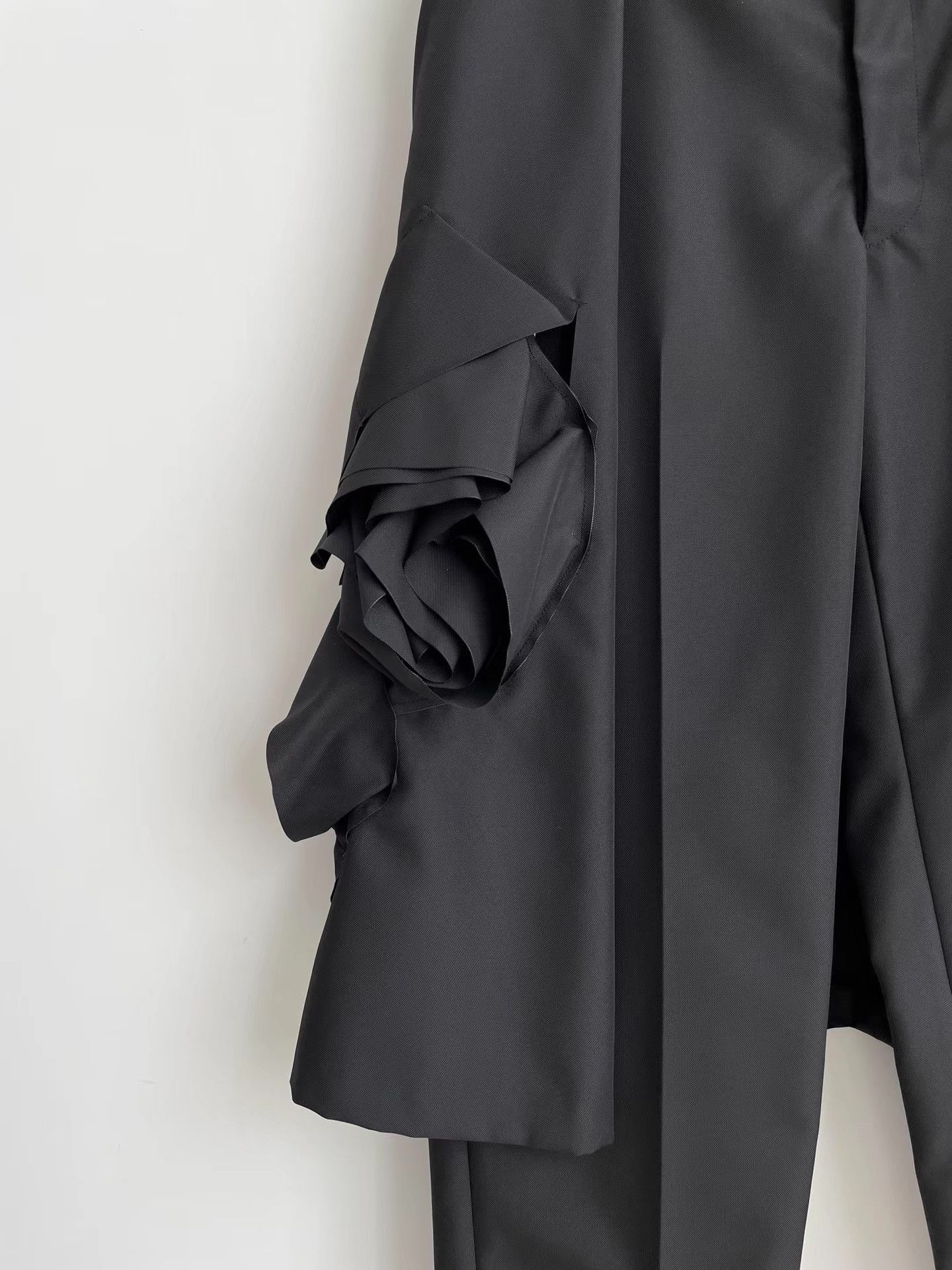 Comme des Garcons Comme des Garçons Two-in-one faux skirt pants。Ｑ24 Size 34" / US 12 / IT 48 - 3 Thumbnail