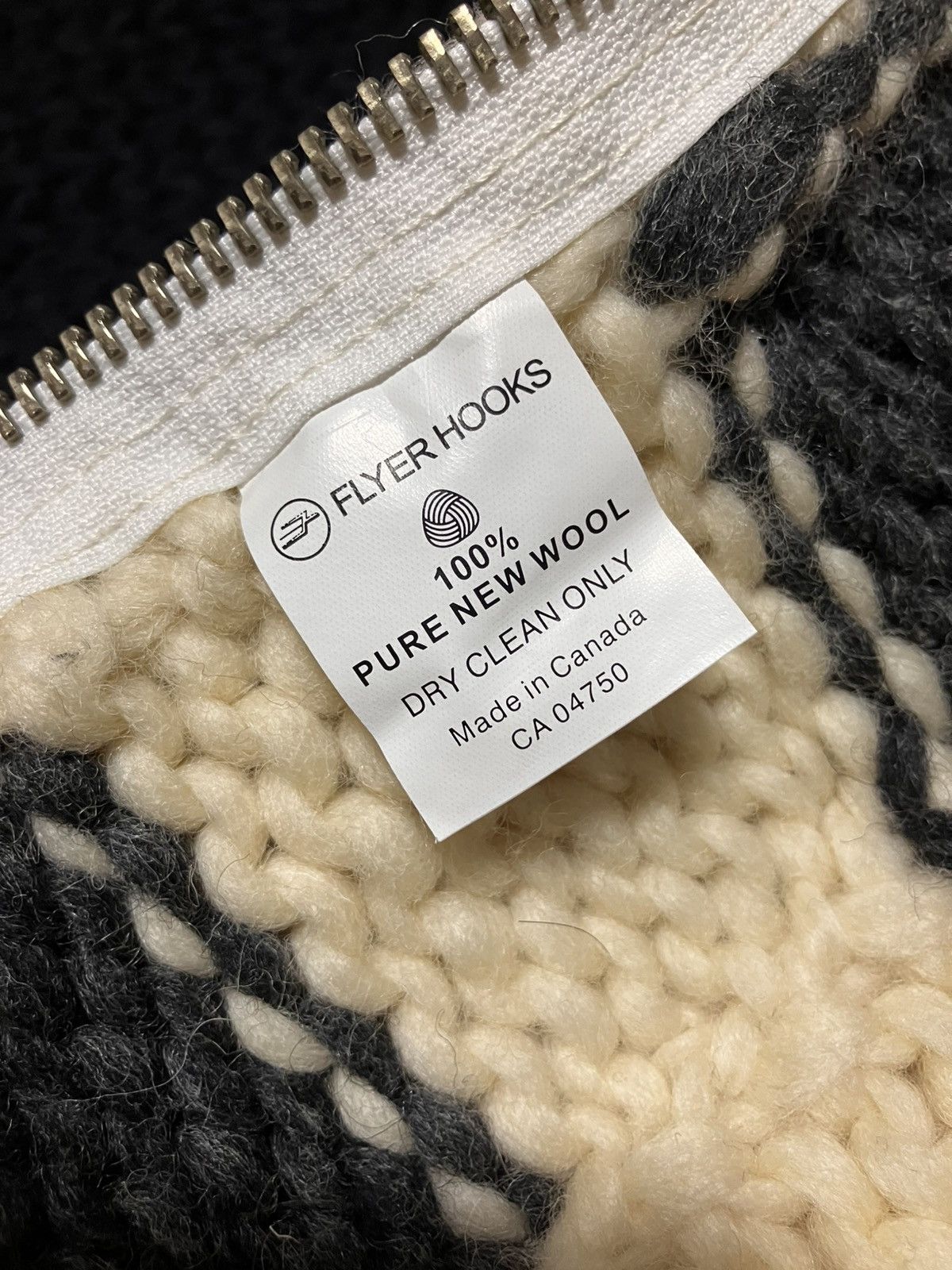 Other A-Z Collection × Flyer Hooks Hand-Knit Jacket Raccagni Zip Size US M / EU 48-50 / 2 - 8 Thumbnail