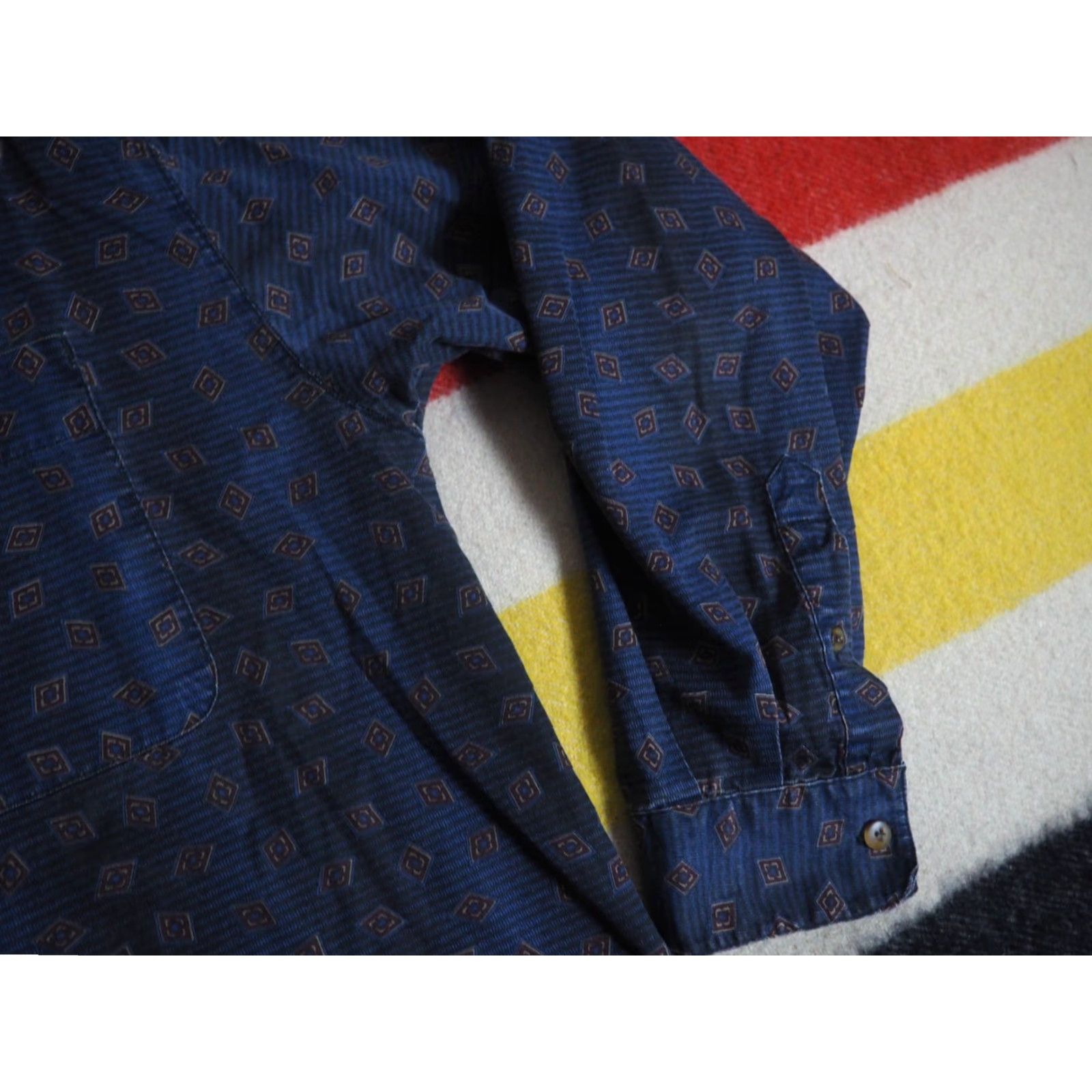 Bugle Boy VINTAGE Bugle Boy Shirt Mens XL Button-Front Long Sleeve Striped Geometric Pocketed Blue 90s Baggy 1990s Size US XL / EU 56 / 4 - 6 Thumbnail