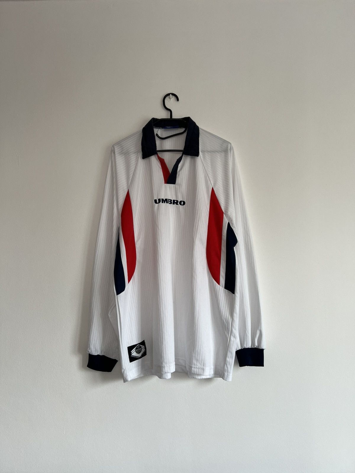 Umbro Vintage Umbro Long sleeve Soccer jersey 1997/98/99 Size US XL / EU 56 / 4 - 1 Thumbnail