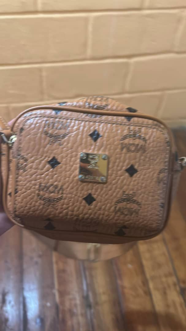 MCM MCM SLING BAG AUTHENTIC Size ONE SIZE - 7 Thumbnail