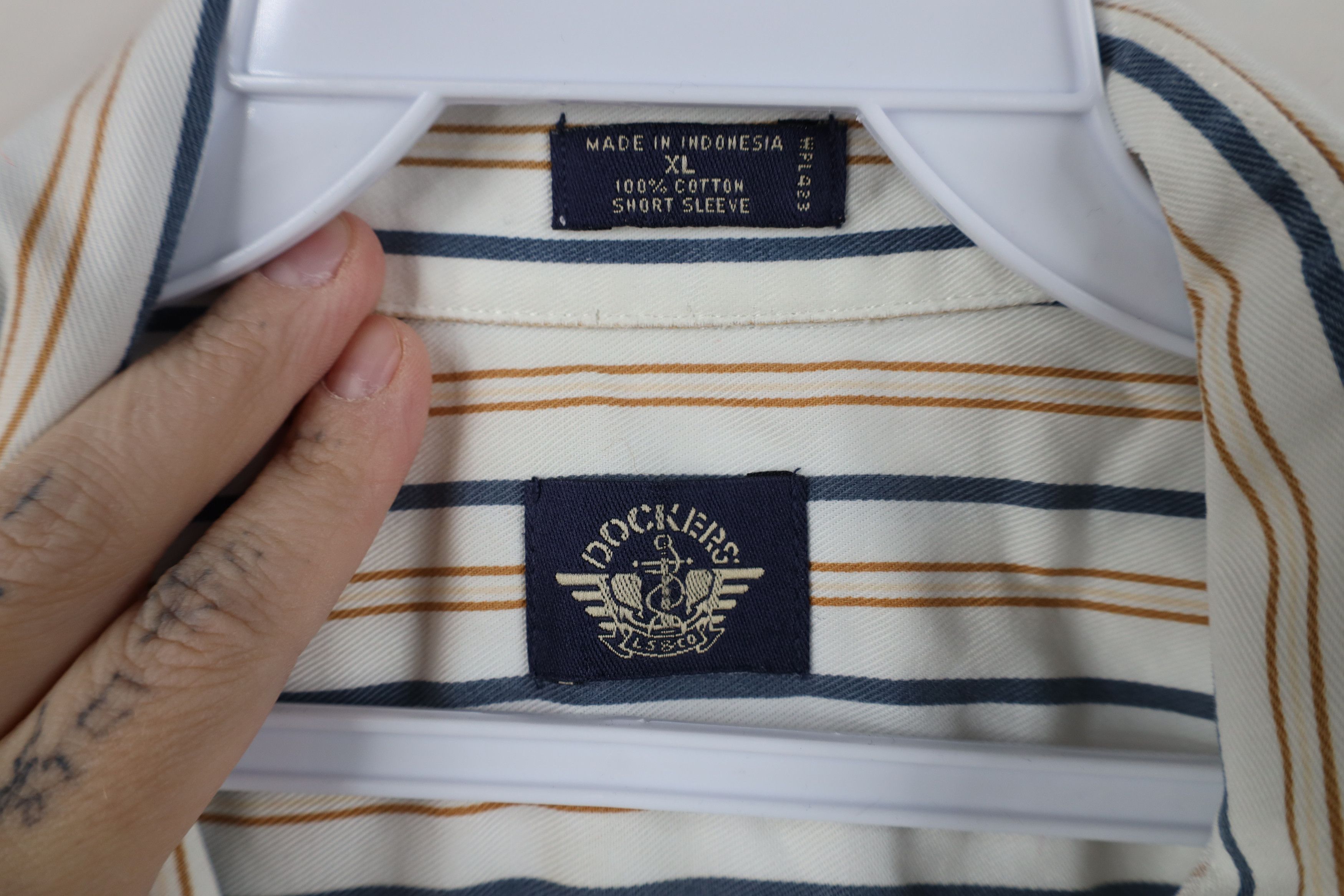 Vintage Vintage 90s Streetwear Short Sleeve Button Down Shirt Size US XL / EU 56 / 4 - 7 Thumbnail