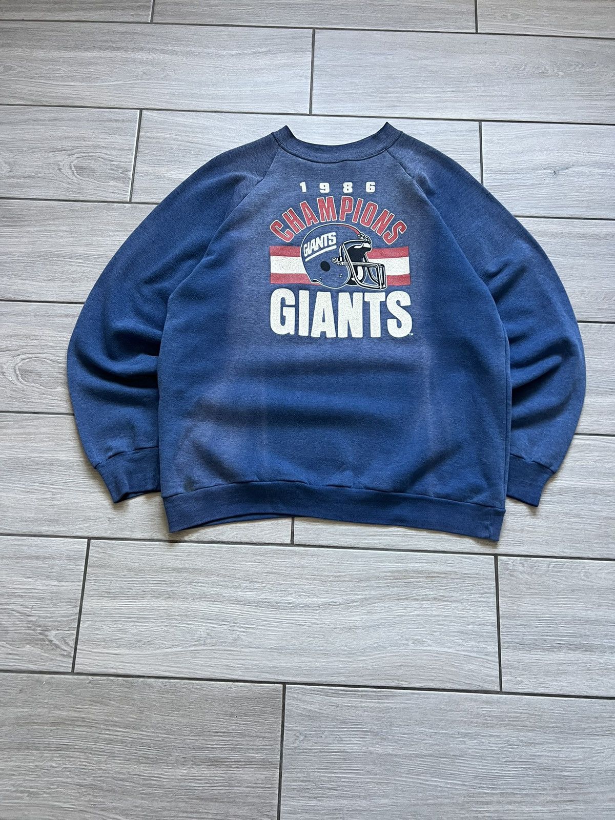 NFL Vintage 1986 Faded New York Giants NFL Super Sweatshirt Size US M / EU 48-50 / 2 - 2 Thumbnail