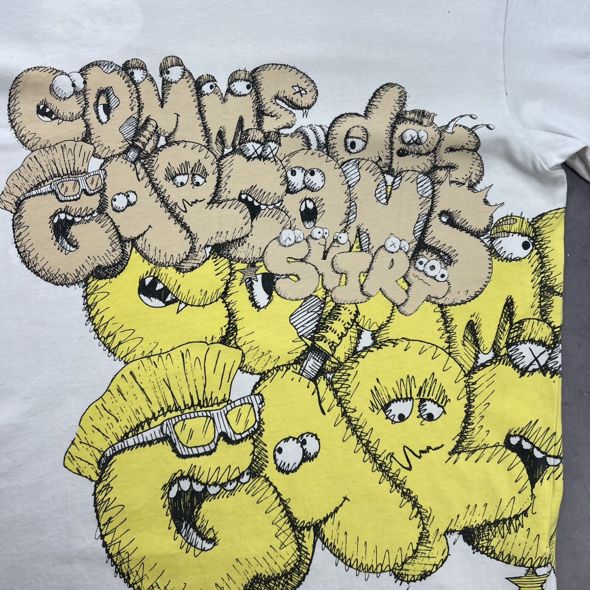 Comme des Garcons Rare! Comme Des Garcons x Kaws Overprint Tee Y2K Size US L / EU 52-54 / 3 - 11 Thumbnail