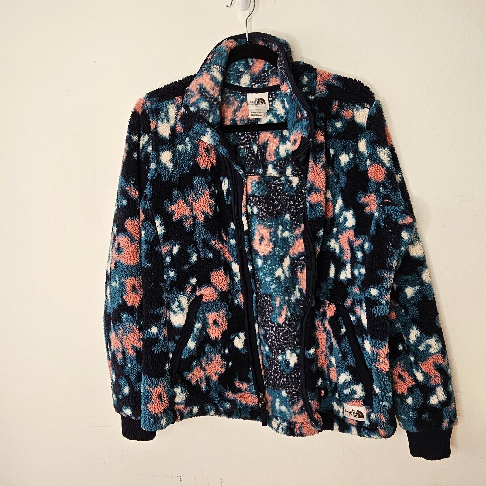The North Face Northface Campshire Abstract Floral Zip Fleece Jacket Med Size M / US 6-8 / IT 42-44 - 1 Thumbnail