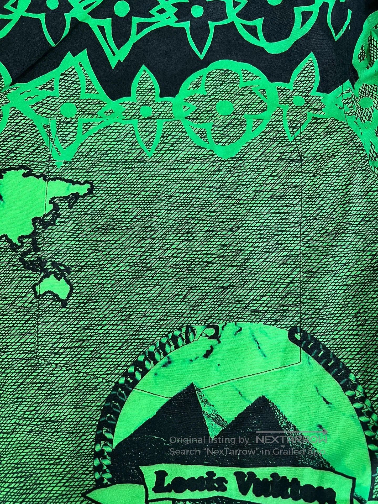 Louis Vuitton louis vuitton logo print green long sleeve shirt. Size US S / EU 44-46 / 1 - 3 Thumbnail