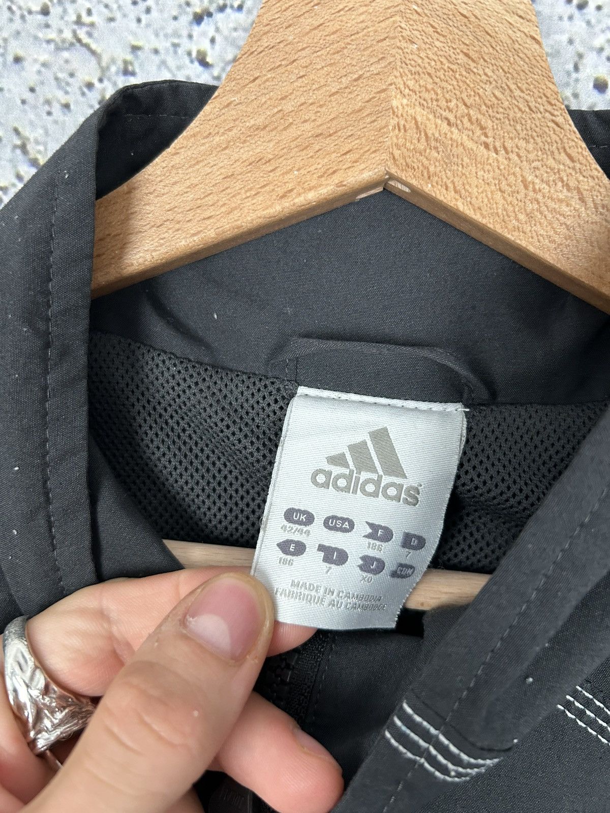 Adidas Vintage Adidas 90s Light Nylon Jacket Streetwear Gorpcore Size US XL / EU 56 / 4 - 5 Thumbnail