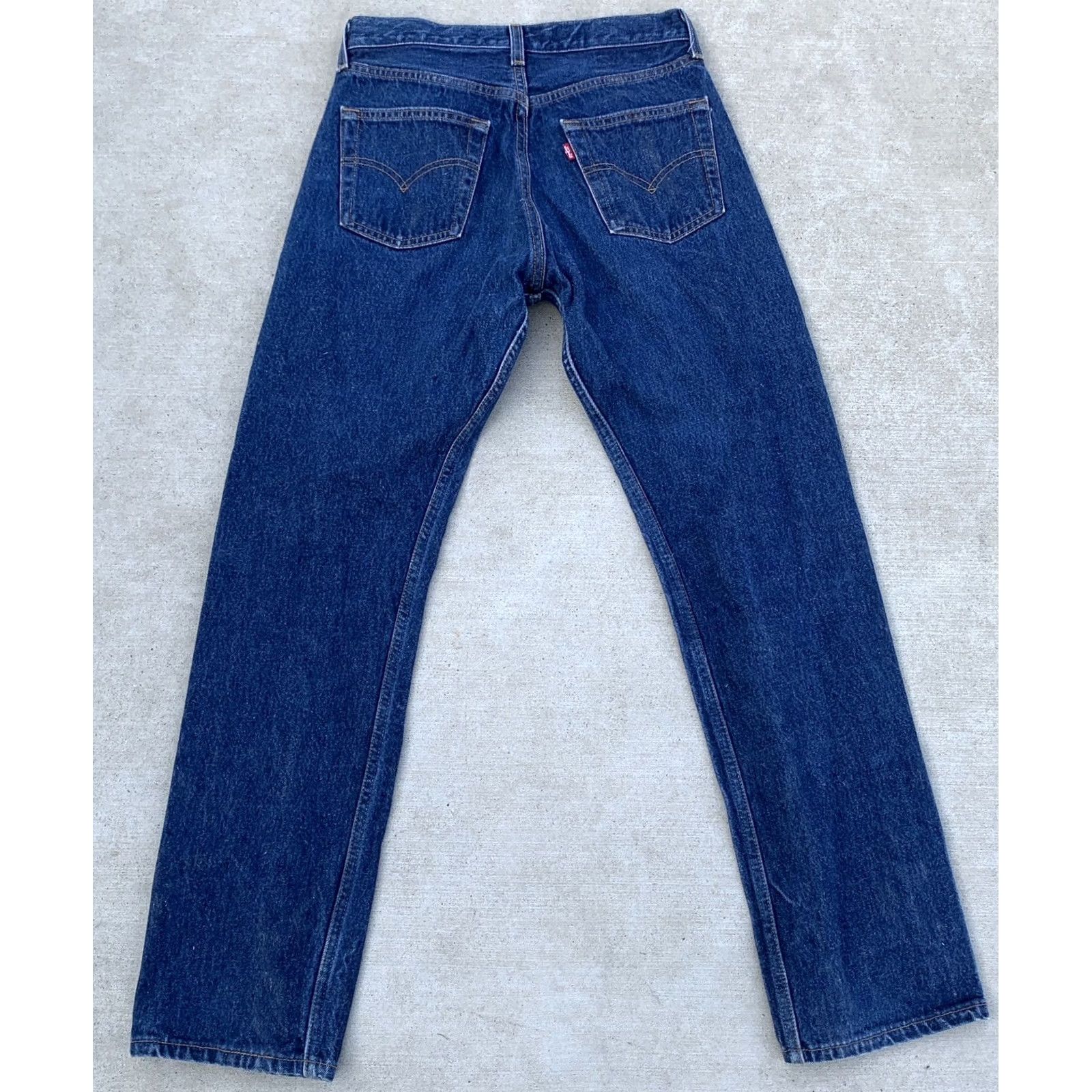 Levi's VINTAGE Levi's 501 Jeans Button Fly 30 Waist 31.5 Inseam Blue Cotton Denim 5-Pocket Mens Jeans Size US 30 / EU 46 - 3 Thumbnail