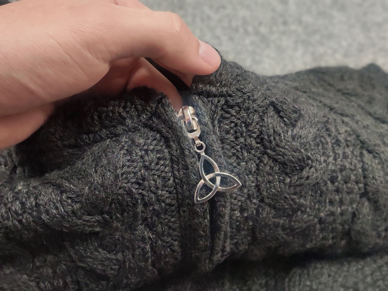 Aran Crafts Aran Crafts Vintage wool Zip Hoodie Knit Cable Gray Sweater Size S / US 4 / IT 40 - 12 Thumbnail