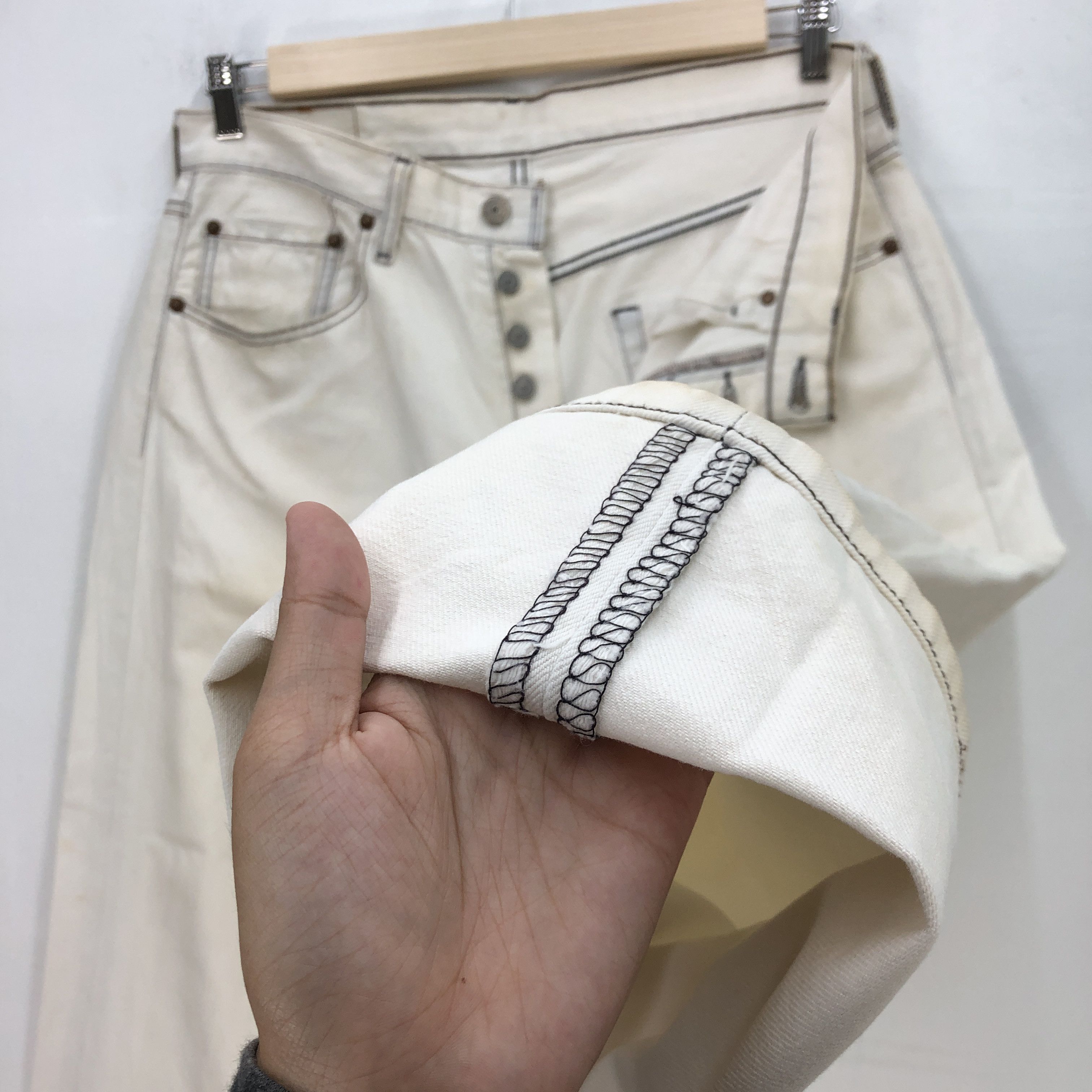 Levi's Vintage Levis 501 Light Wash Jeans Levi's 501 White Denim Size US 32 / EU 48 - 8 Thumbnail