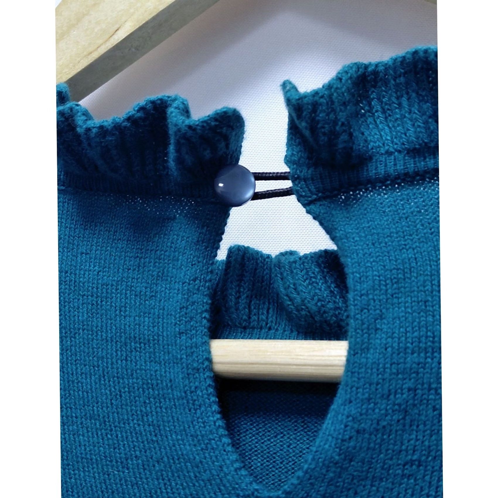 J.Crew J.Crew Ruffle Neck Teal Green Long Sleeve Cotton Sweater Women’s S Size S / US 4 / IT 40 - 2 Thumbnail