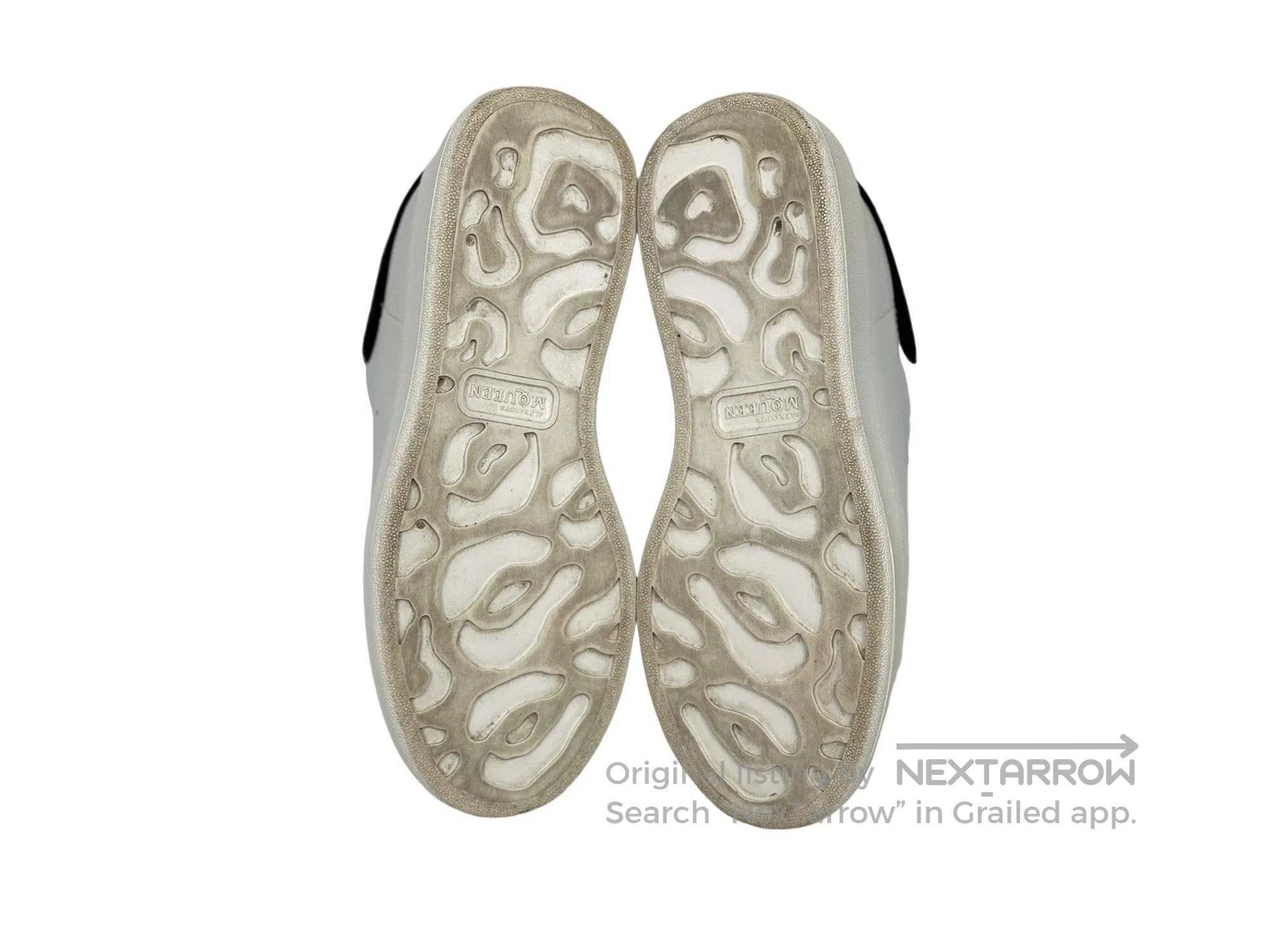 Alexander McQueen ALEXANDER MCQUEEN Classic black tail thick-soled white sne Size US 5 / IT 35 - 5 Thumbnail