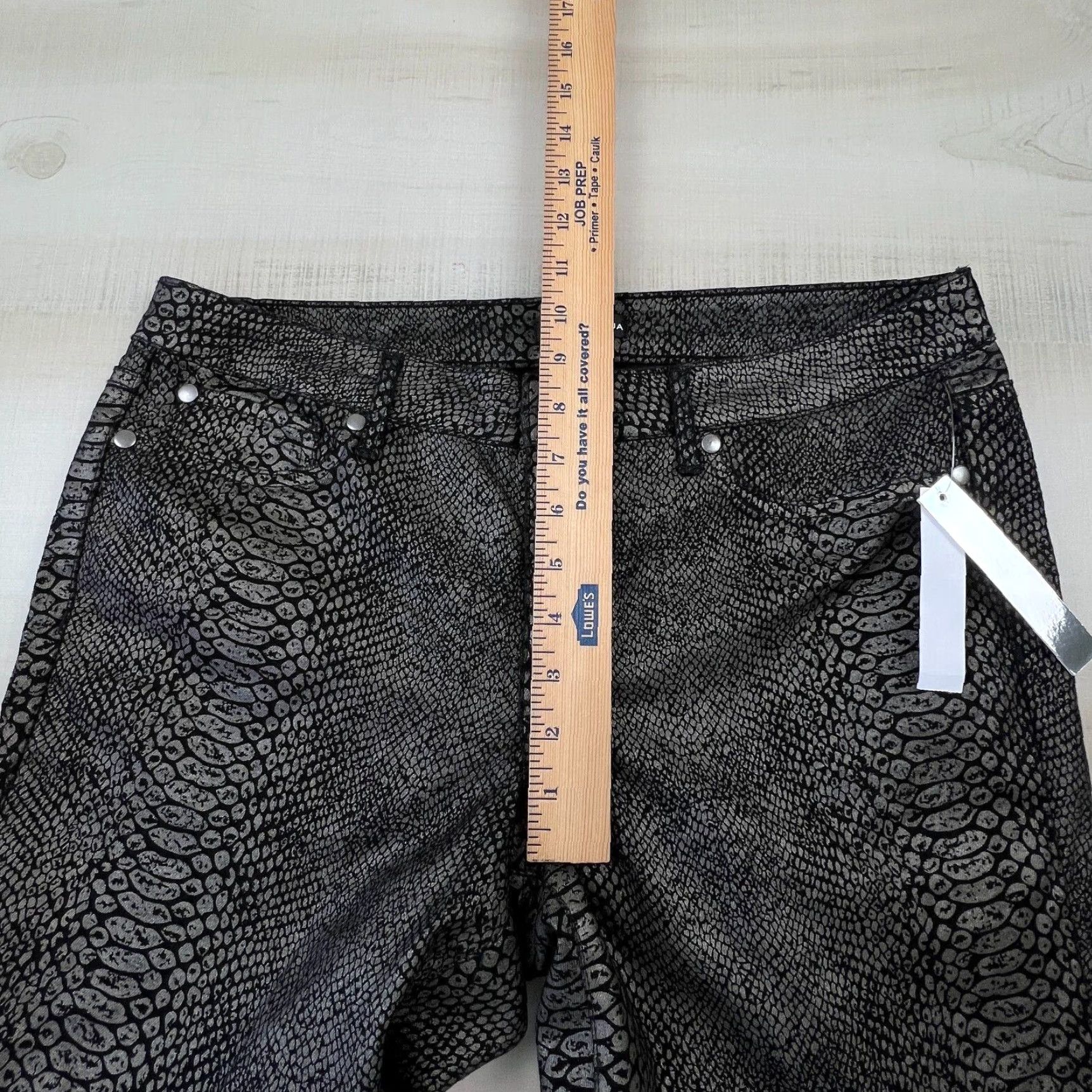 AQUA Aqua Rock Me Womens Skinny Jeans Black Snakeskin Denim Size 31 Waist 32 in Size 24" / US 00 / IT 34 - 6 Thumbnail