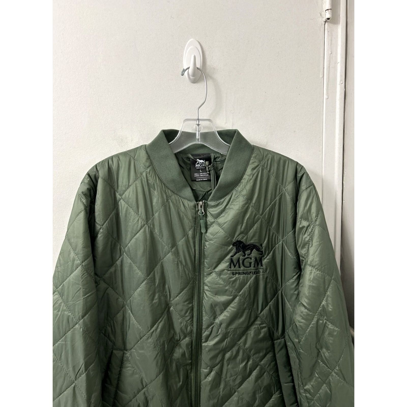 Springfield MGM Springfield Bomber Jacket Mens L Green Full Zip Nylon Puffer L/S Quilted Logo Embroidered Zipper Pocket Size US L / EU 52-54 / 3 - 2 Thumbnail