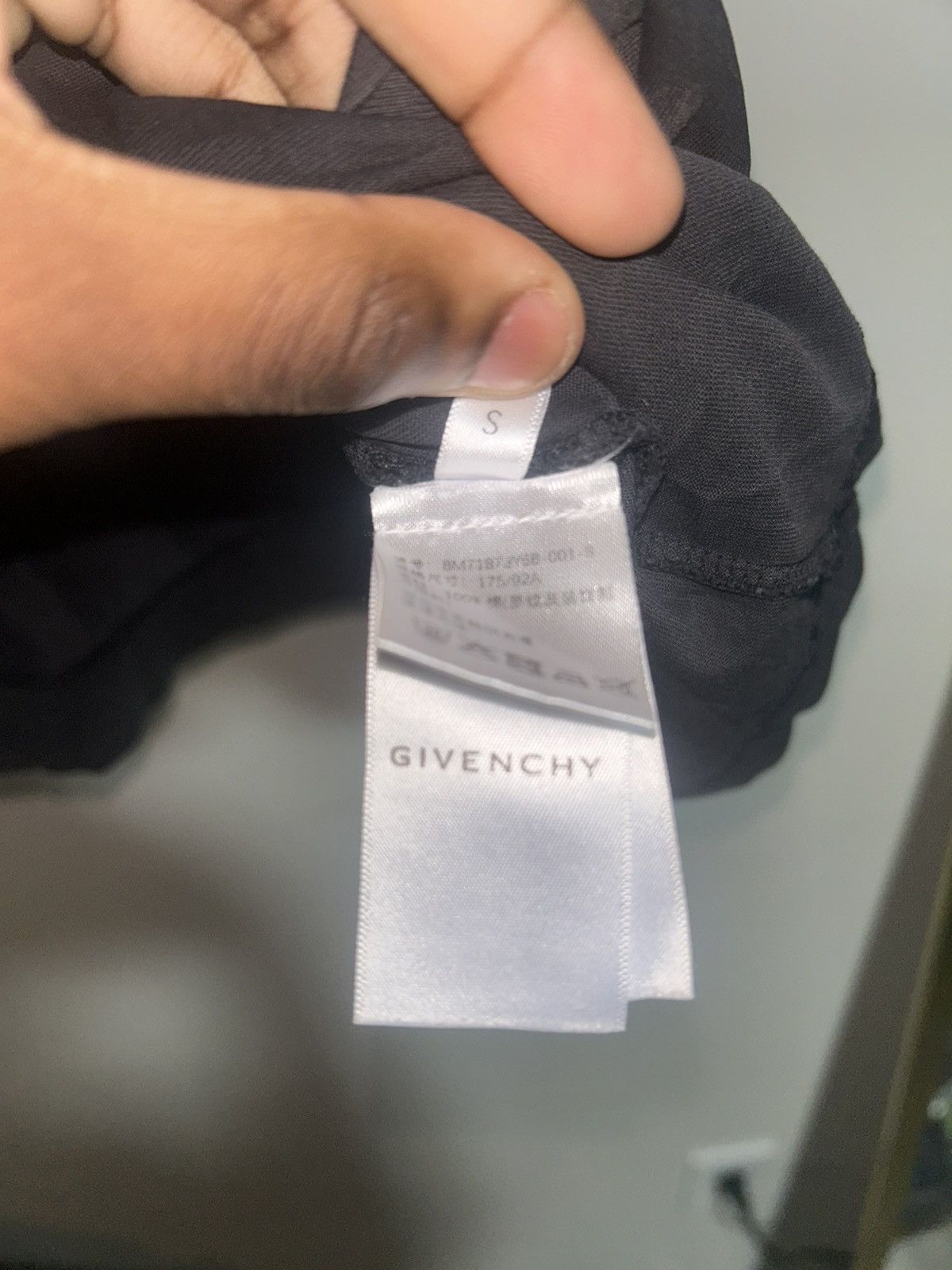 Givenchy Givenchy chito shirt Size US S / EU 44-46 / 1 - 7 Thumbnail