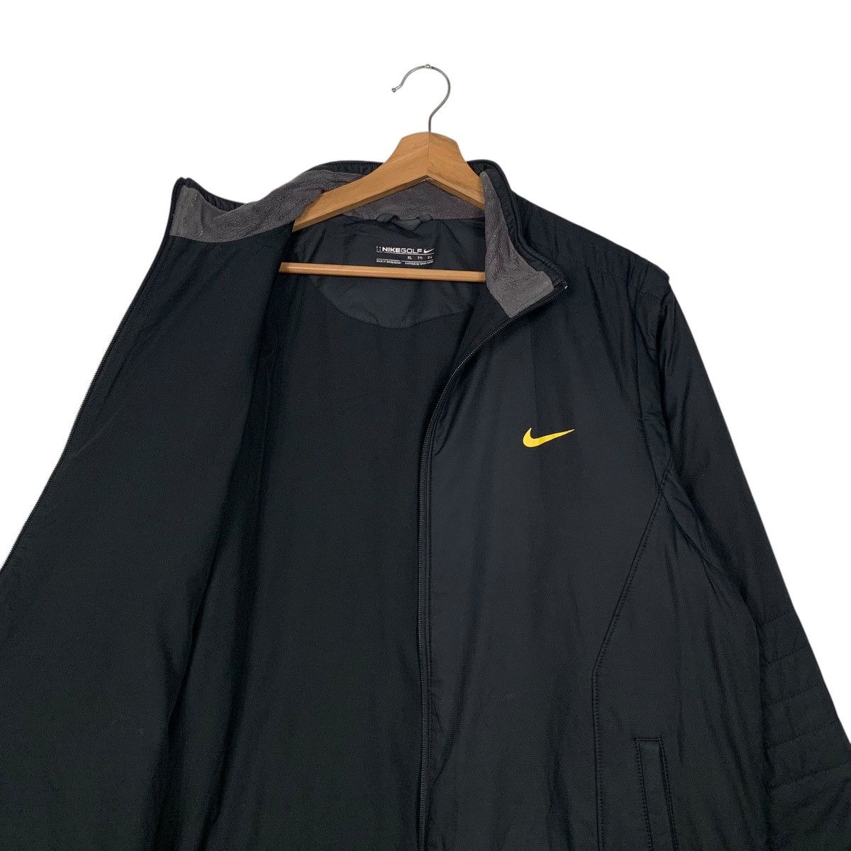 Nike NIKE GOLF All Black Light Jacket #2597-C112 Size US XL / EU 56 / 4 - 10 Thumbnail