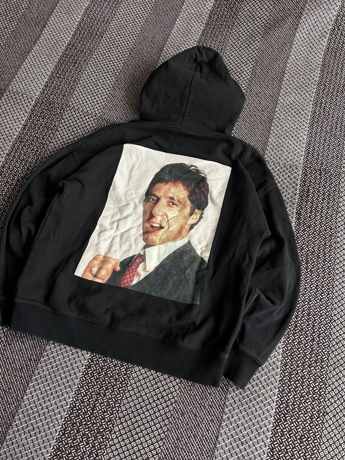 H&M Scarface x H&M Oversized Hoodie Big Logo Overprint Size M Size US M / EU 48-50 / 2 - 2 Thumbnail