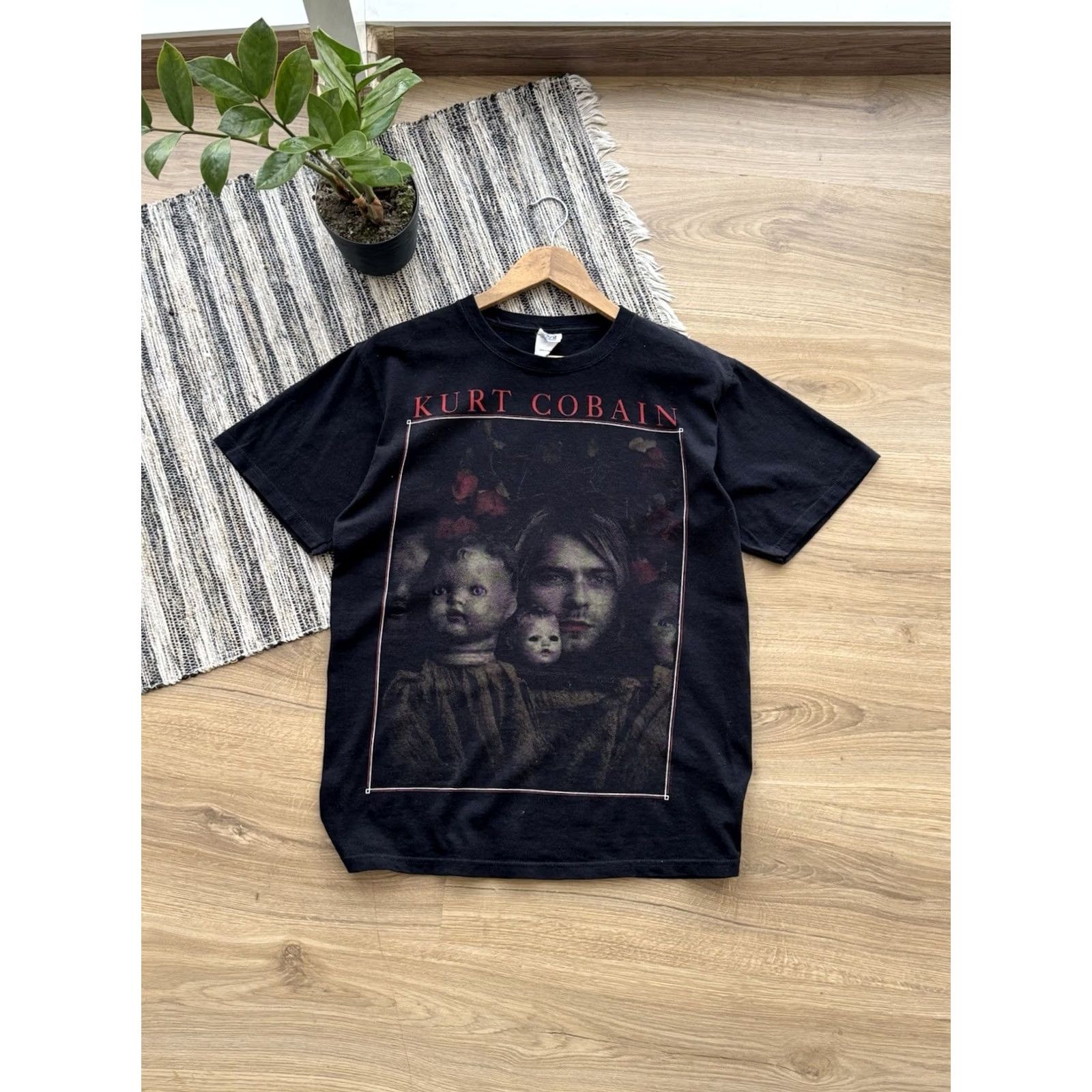 Vintage VINTAGE Kurt Cobain Nirvana T Shirt Black Size M Men Size US M / EU 48-50 / 2 - 3 Thumbnail