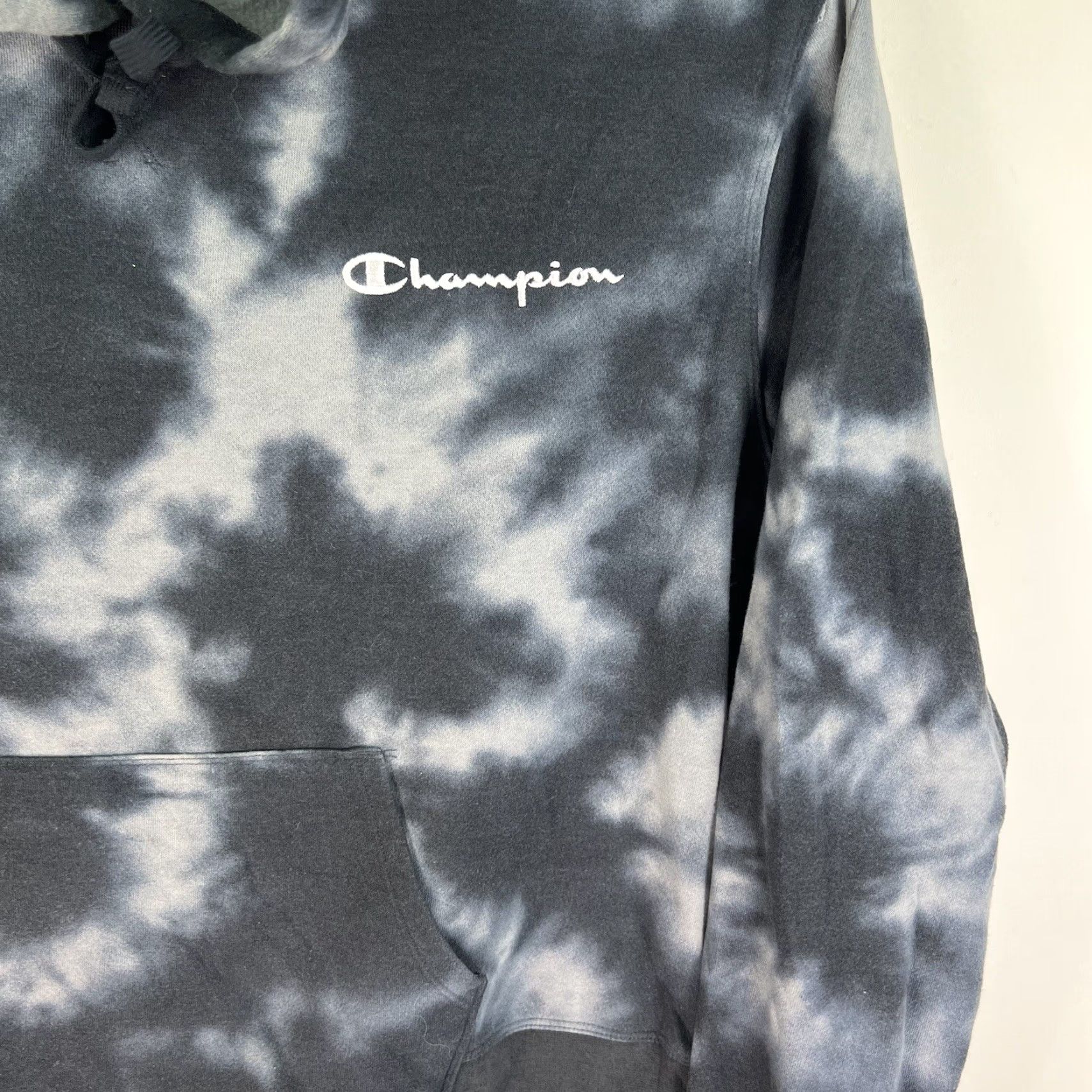 Champion VINTAGE Champion Hoodie Adult XL Black Tie Dye Camouflage Graphic Print Hooded Pull Over Mens XL Hoodie Size US XL / EU 56 / 4 - 2 Thumbnail