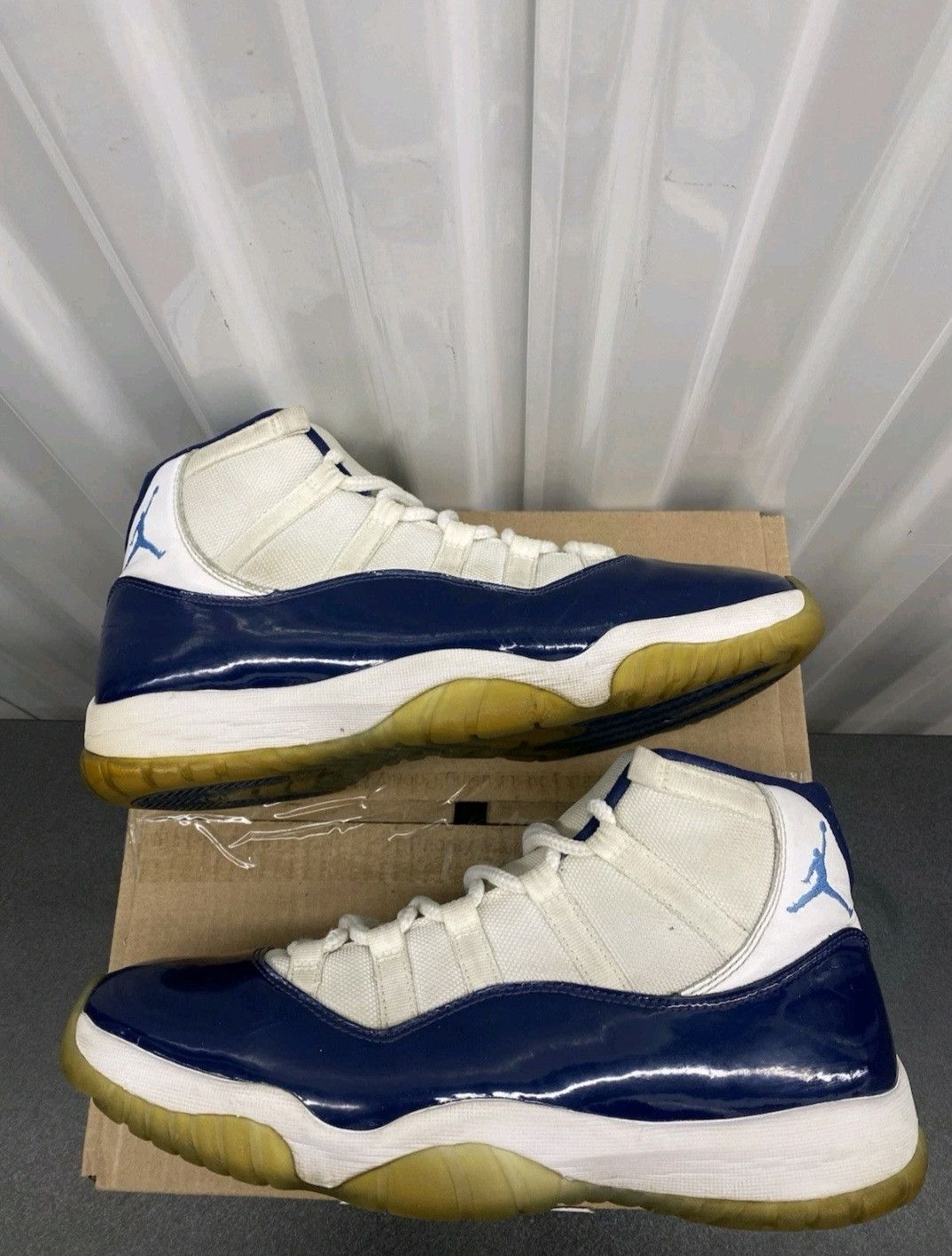 Jordan Brand Nike Air Jordan Retro 11 'Win Like '82' Sneakers Size 11 Size US 11 / EU 44 - 4 Thumbnail