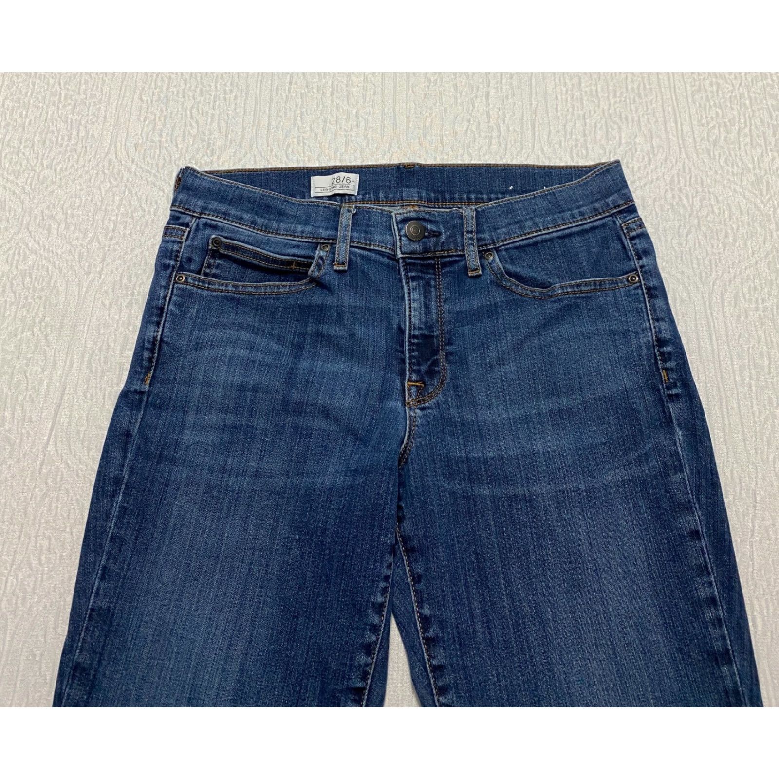 Gap Gap 1969 Jeans Womens Size 28 Blue Skinny Short Legging Denim 5-Pocket Design Adult Womens Size 28" / US 6 / IT 42 - 4 Thumbnail