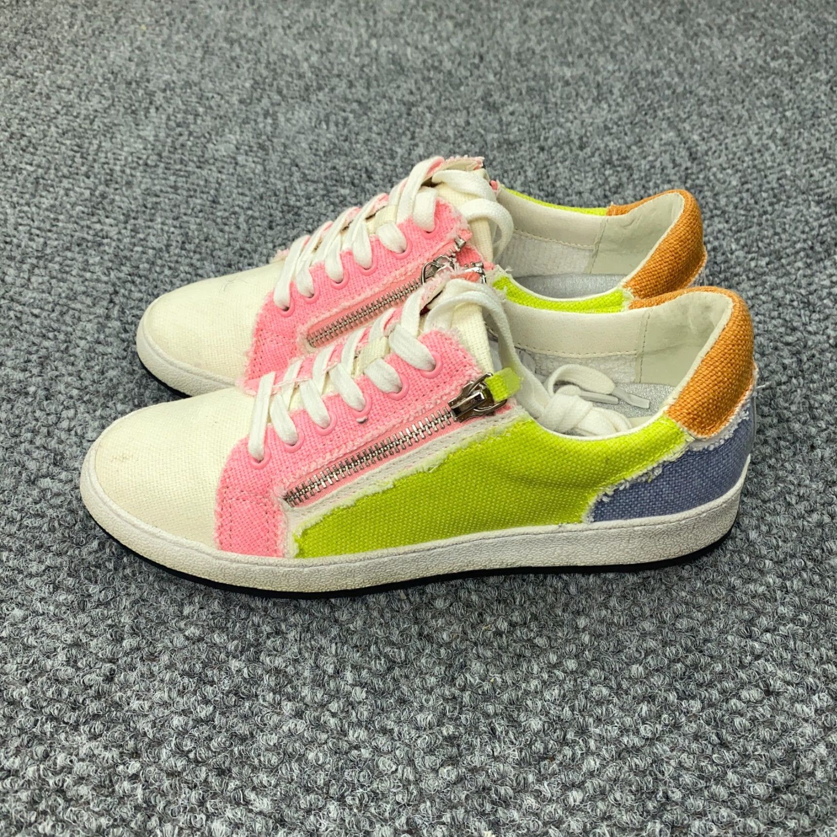Dolce Vita Dolce Vita Sneakers Womens Size 6 Patchwork Zip Pink Yellow Blue Size US 6 / IT 36 - 6 Thumbnail