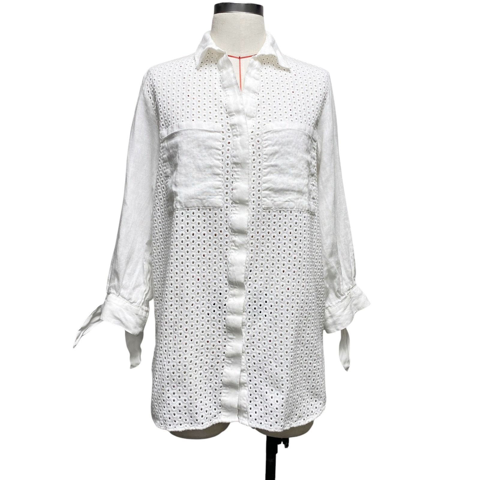 Zara Zara Womens Size M White Eyelet 3/4 Sleeve Button Up Top Size M / US 6-8 / IT 42-44 - 1 Thumbnail